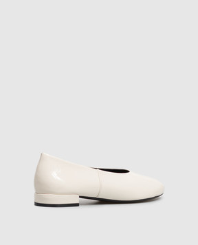 Stuart Weitzman Ivory patent leather ballet flats SO474