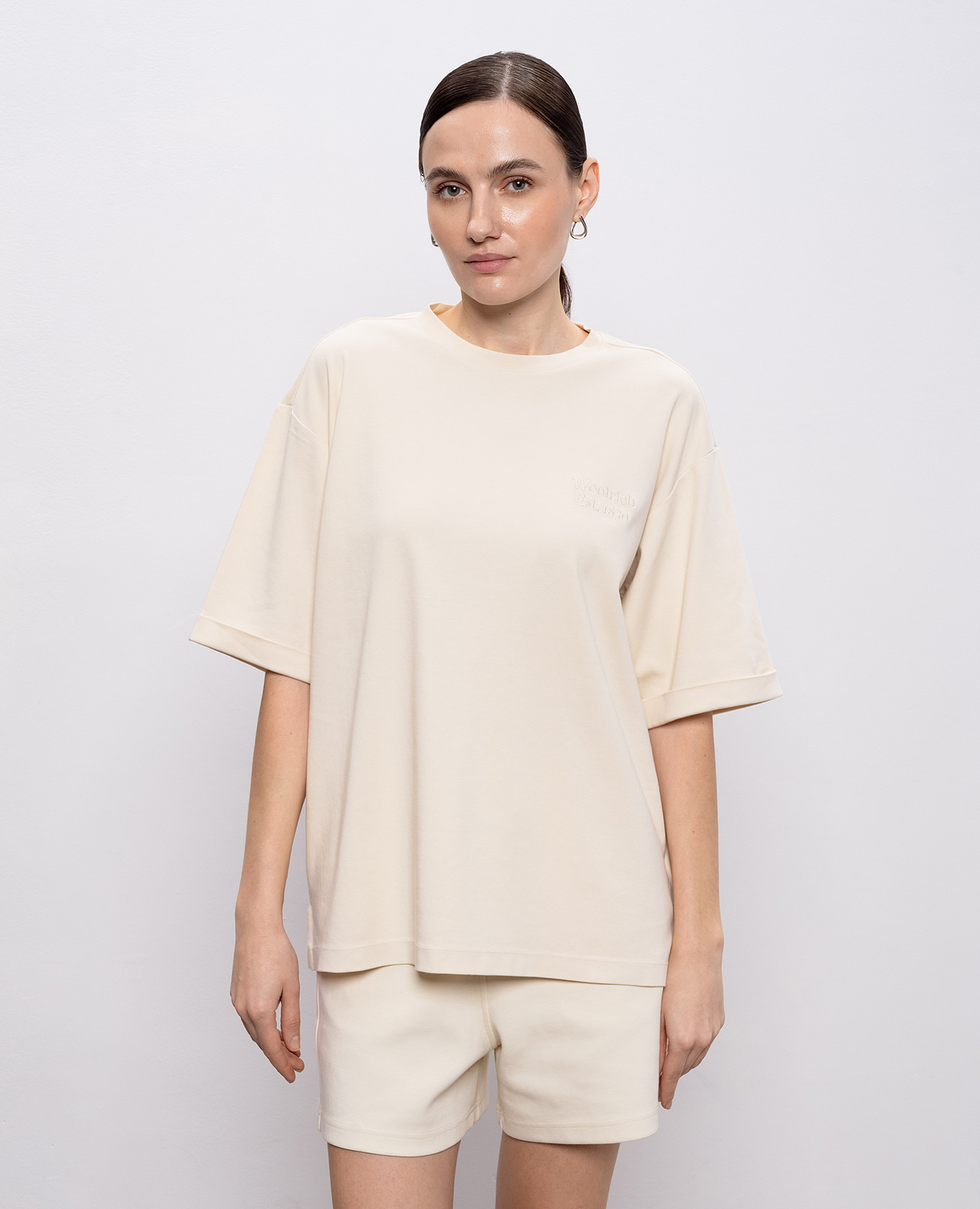 

Ivory T-shirt with embroidered logo Woolrich, Beige