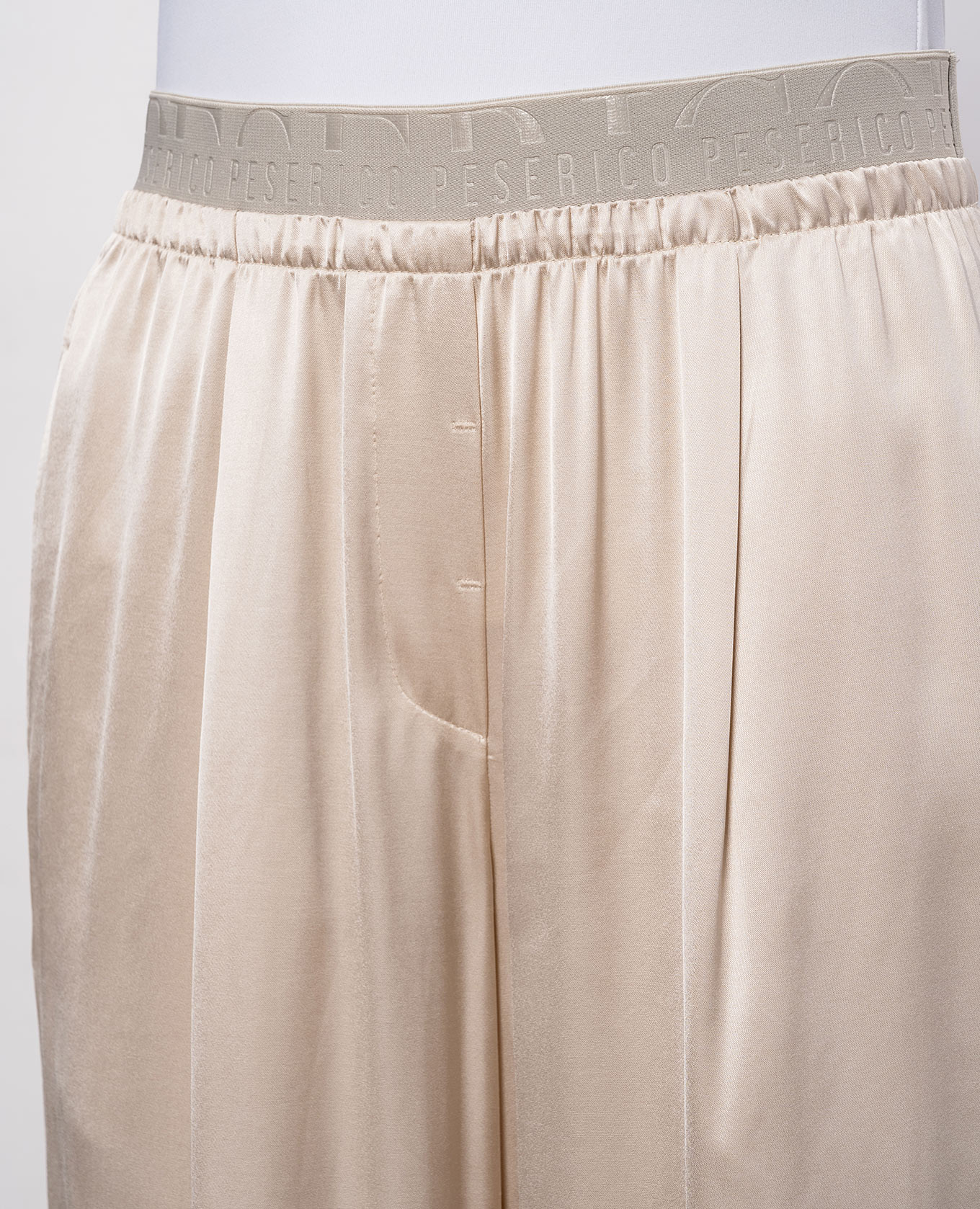 

Beige pants with logo Peserico