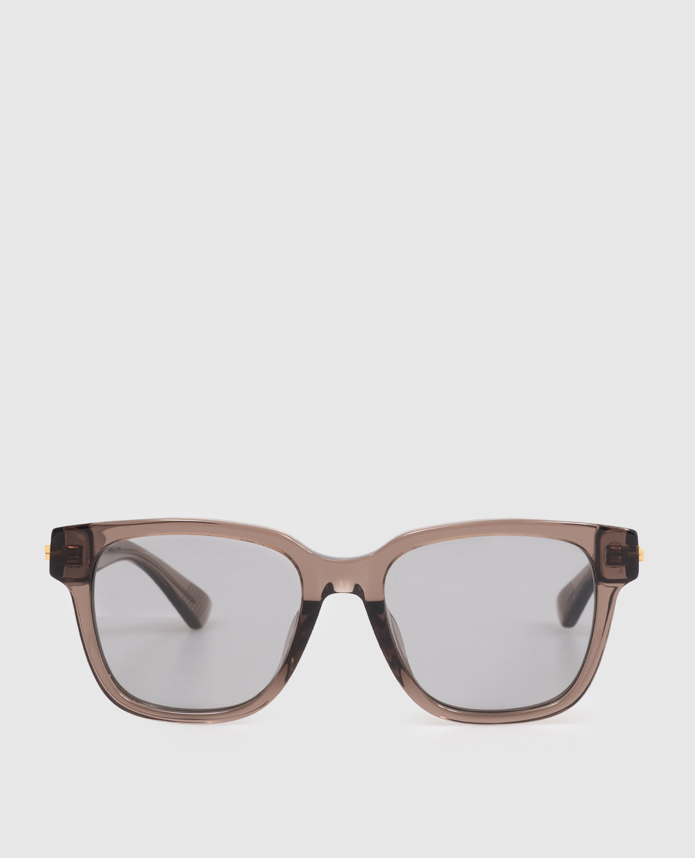 Brown sunglasses