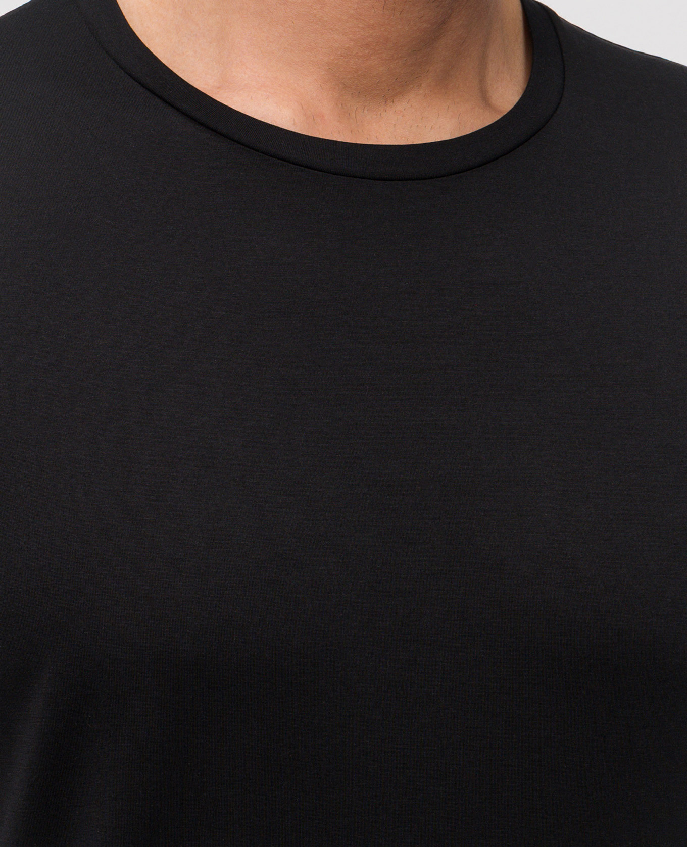 

ENNO black silk t-shirt Stefan Brandt