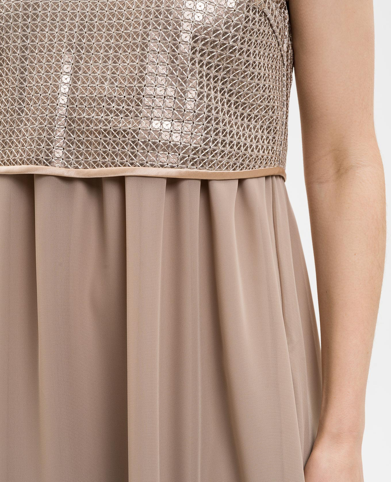 

Beige dress with double-layered silk Peserico