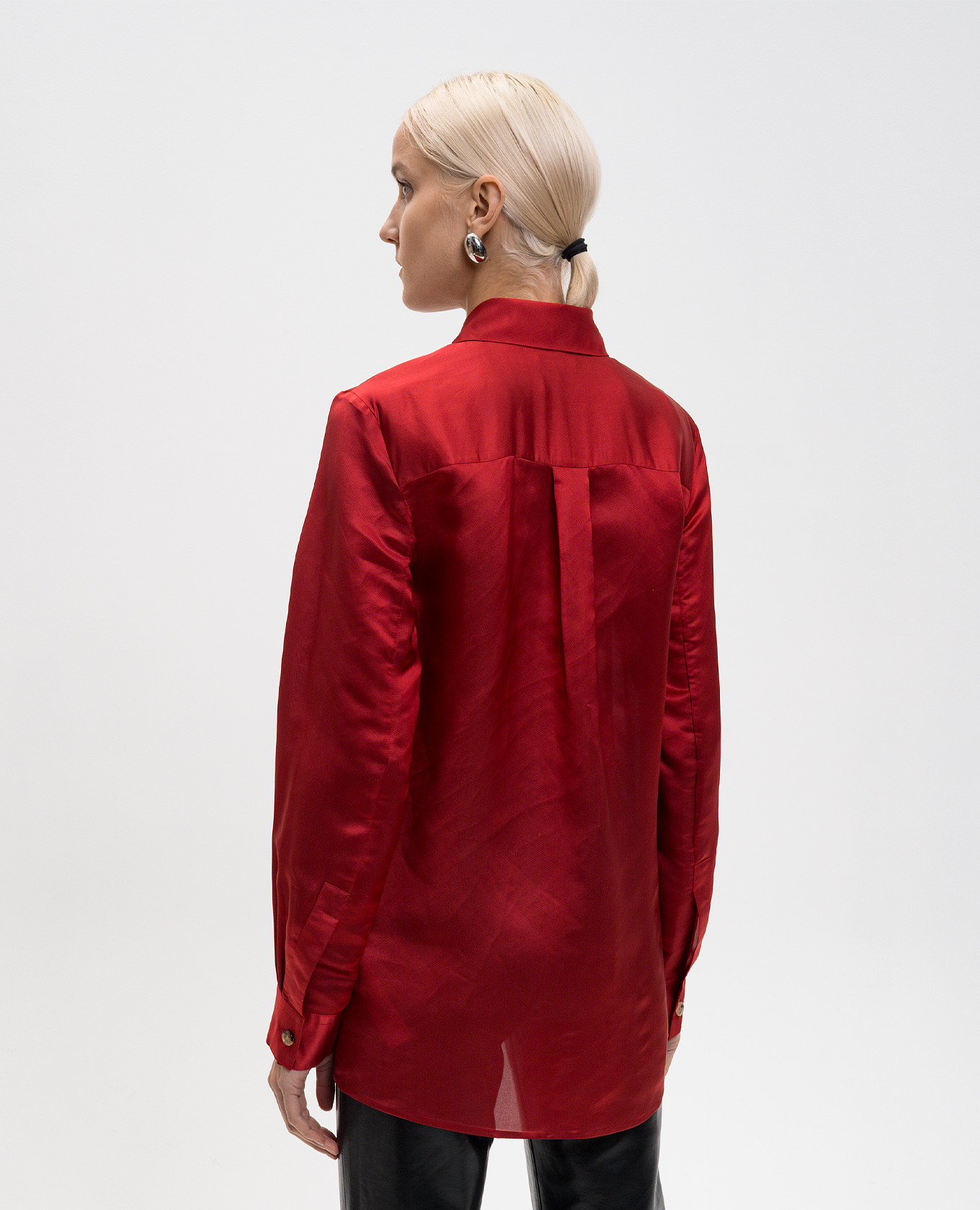 Auryn red shirt with silk Khaite 4