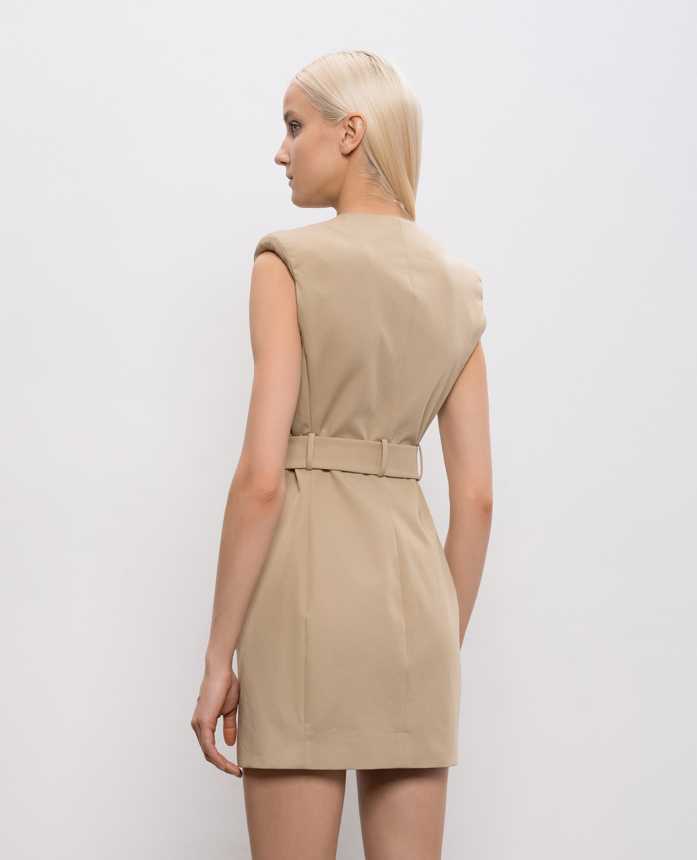

Beige dress with belt Balmain