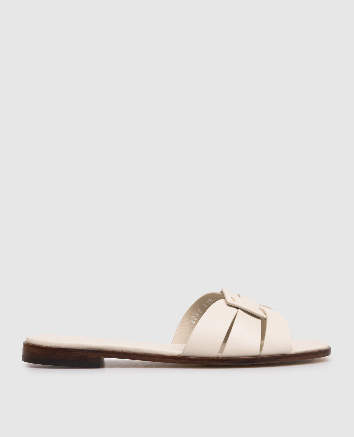 Ivory leather flip-flops