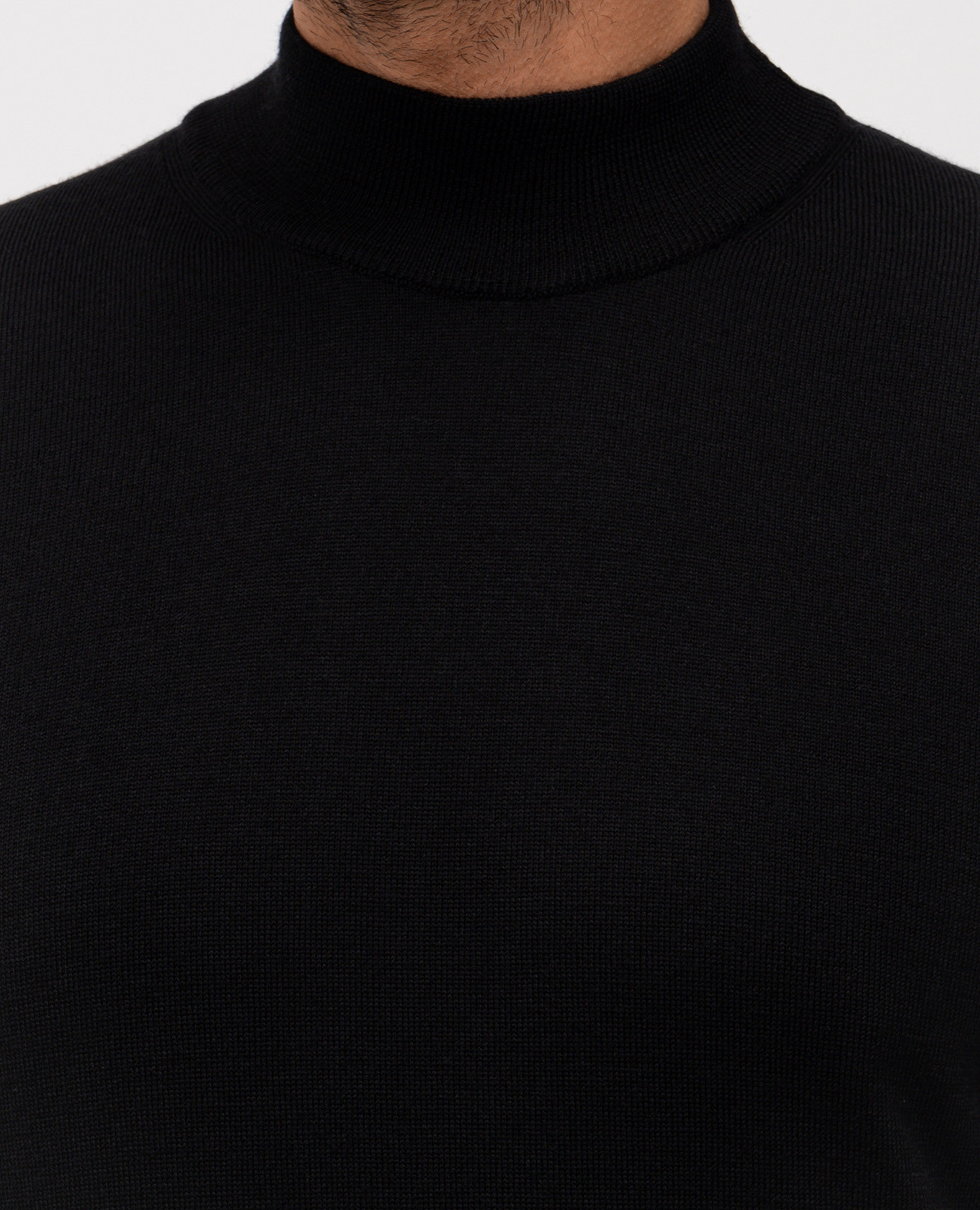 Black merino wool sweater Cashmere&Whiskey 5