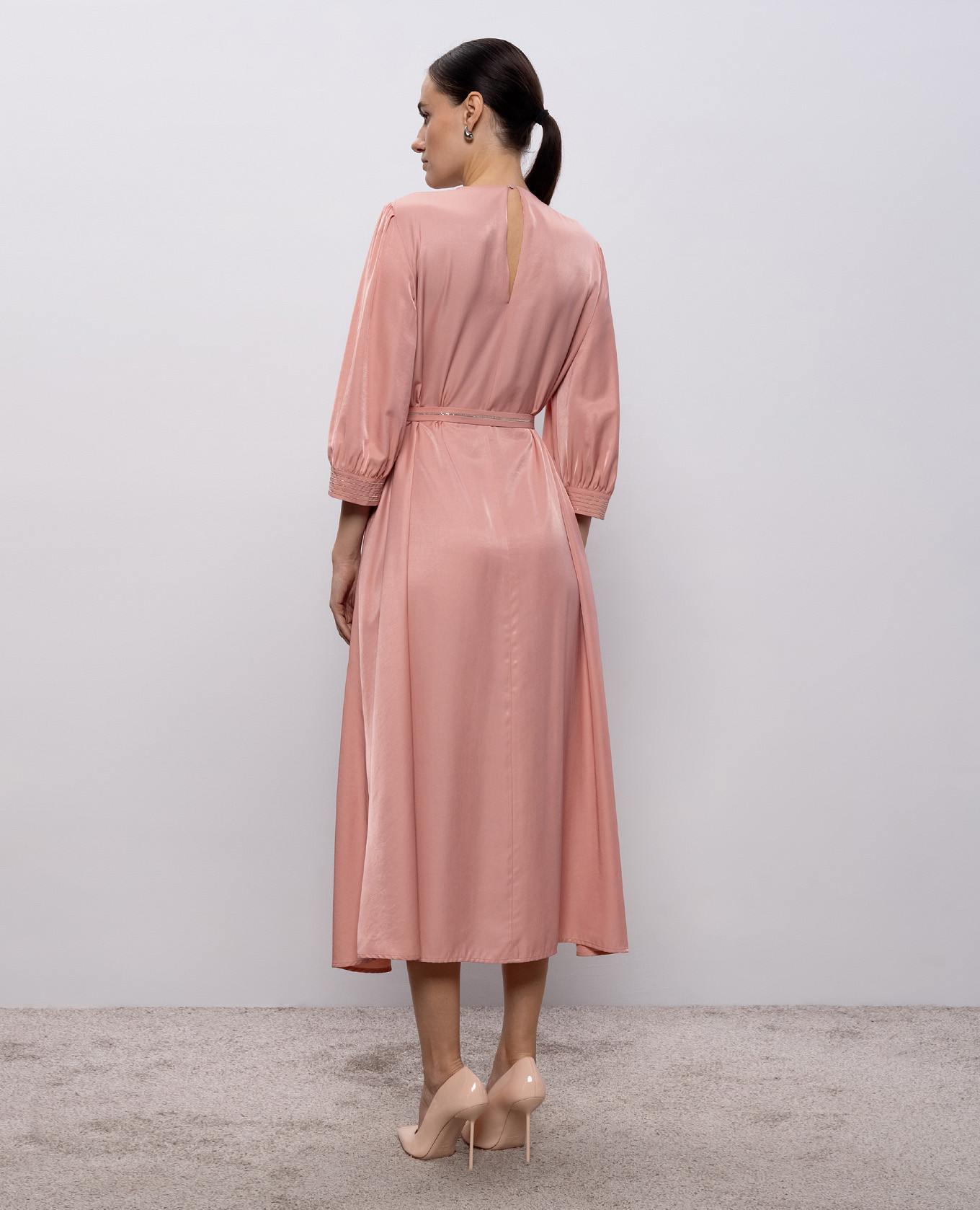 

Pink midi dress with monil chain Peserico
