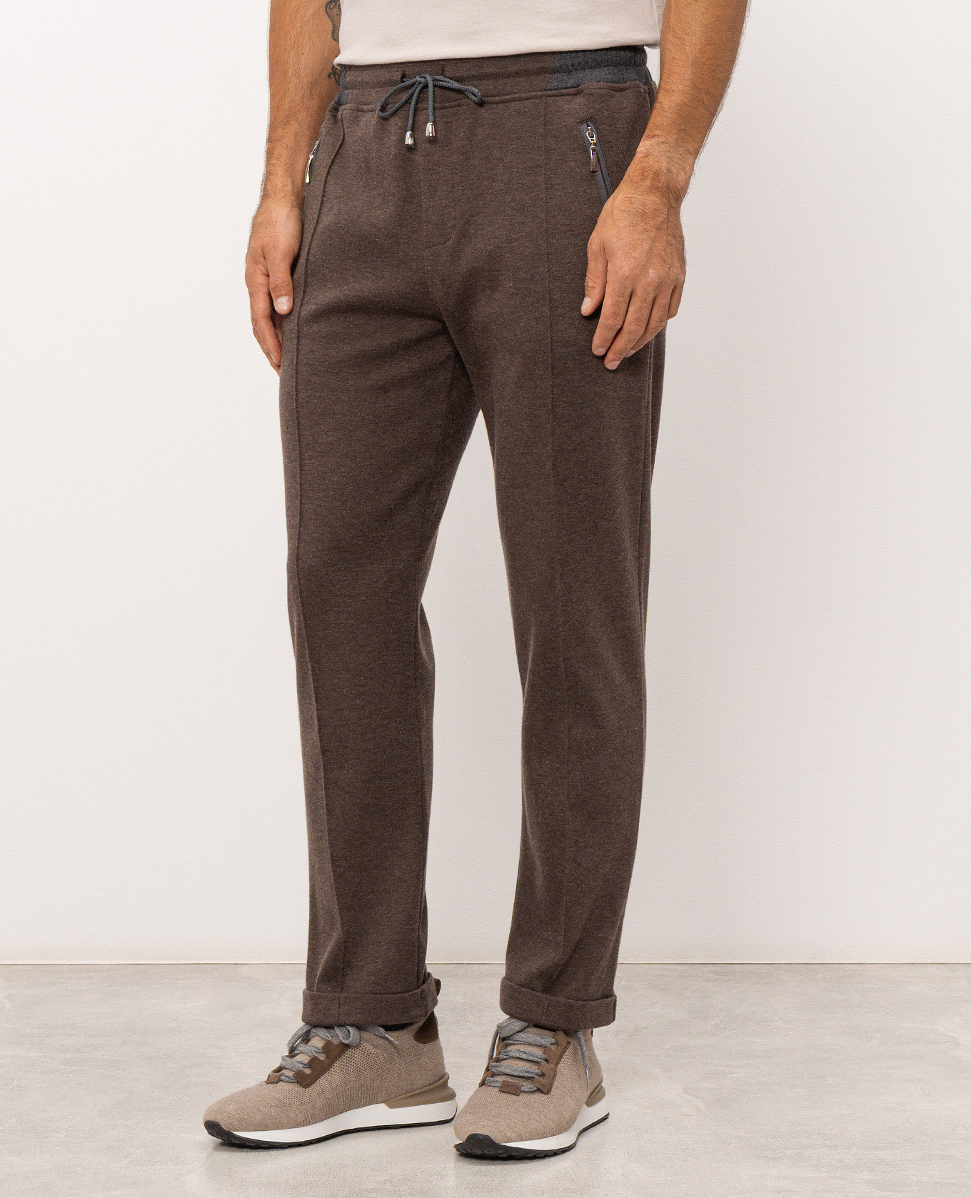 Dark brown wool trousers with lapels Doriani Cashmere 3