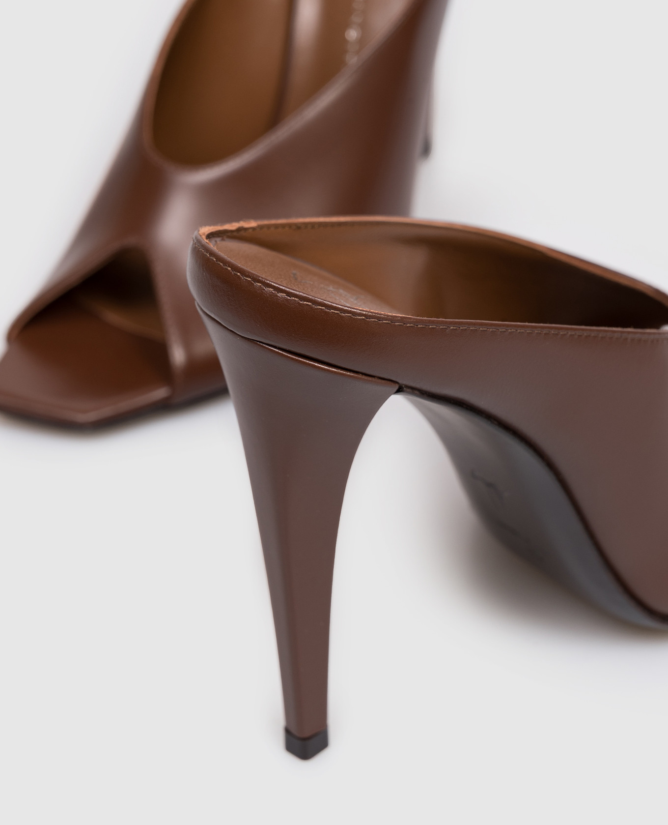 Brown leather Key mules Giuseppe Zanotti 5