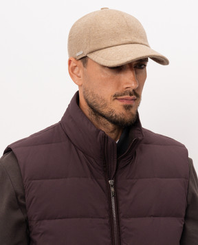 Enrico Mandelli Beige cashmere cap CAP4015428