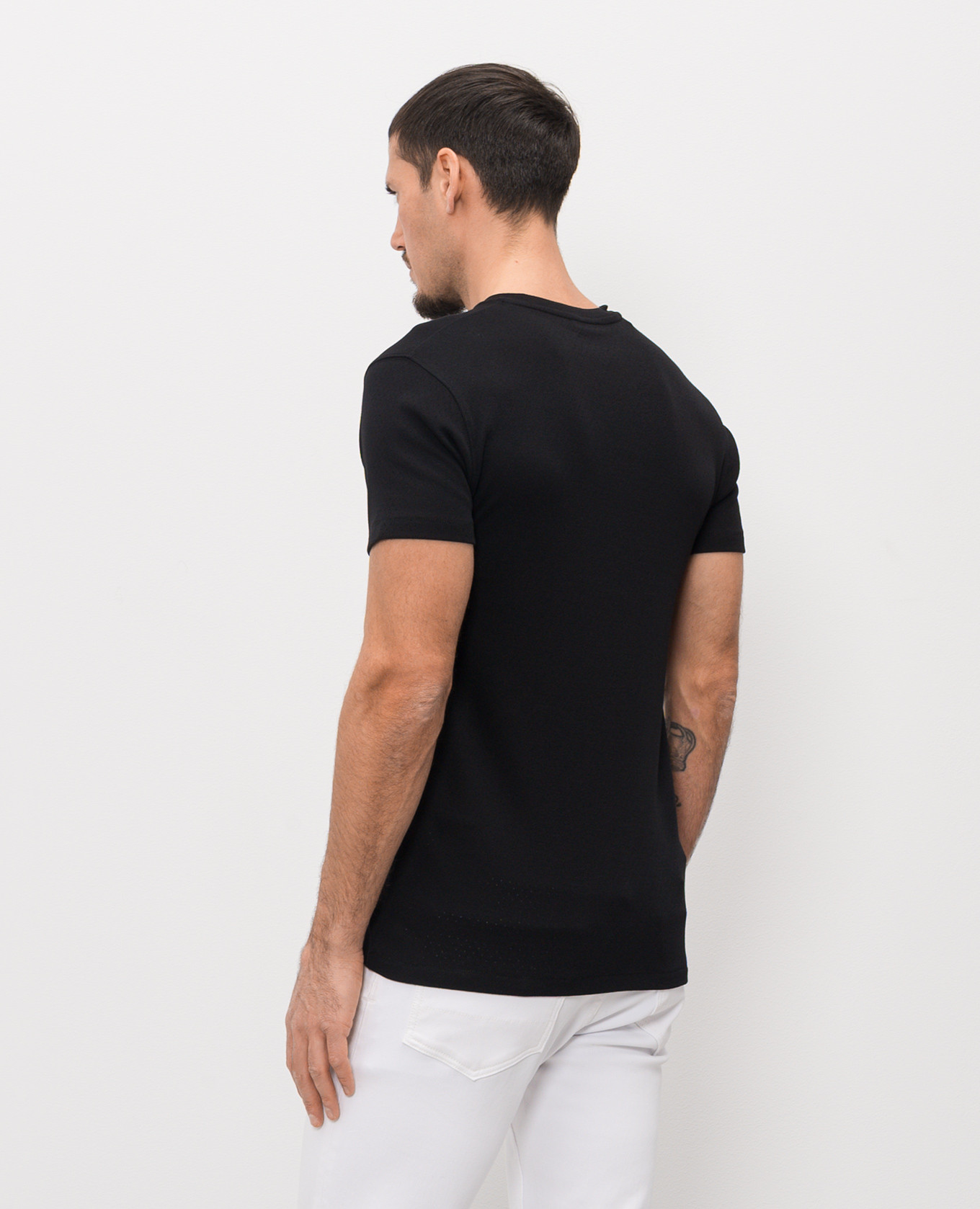 Black T-shirt with perforations Tom Ford 4