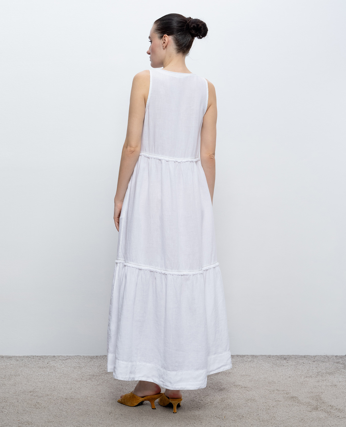 White linen dress Peserico 3
