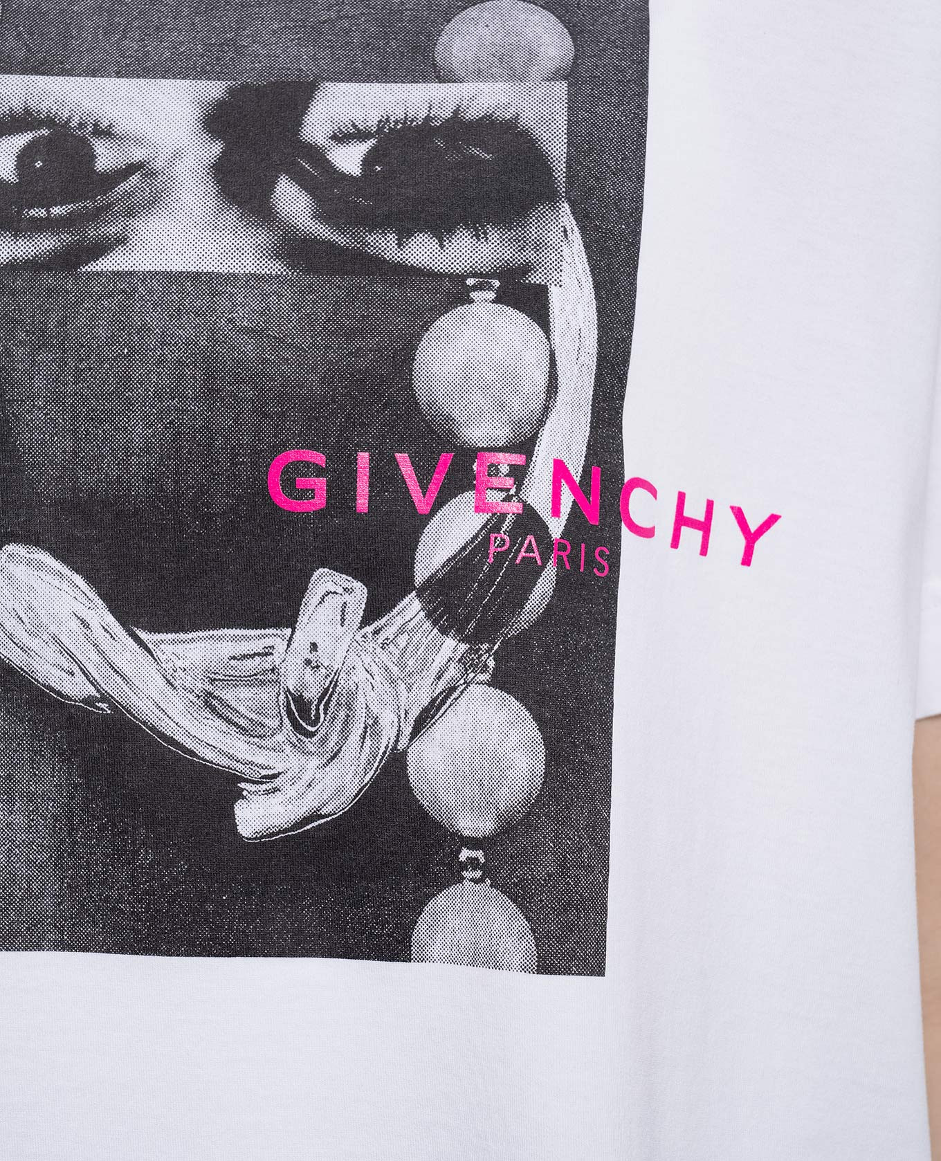 

White T-shirt with print Givenchy