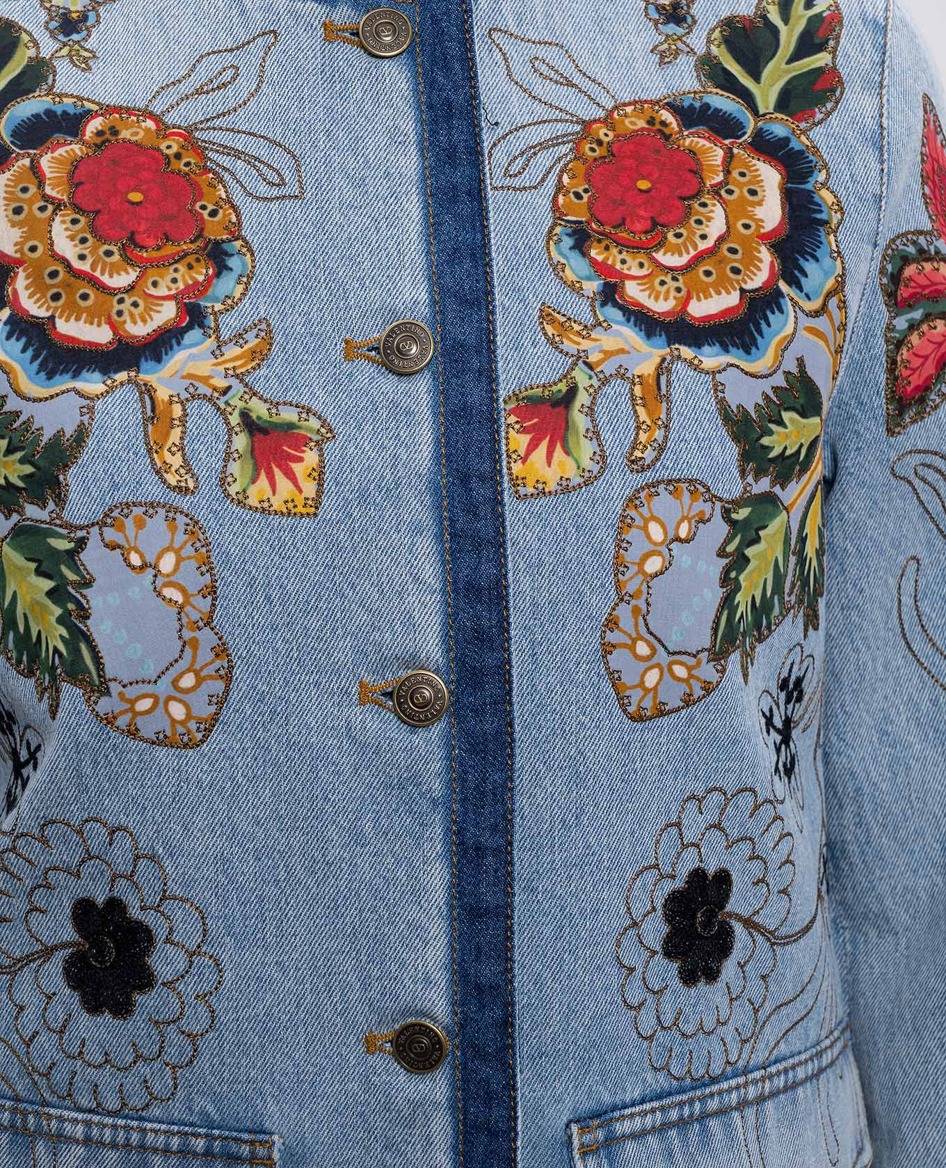 

Blue denim jacket with floral applique Valentino, Light blue