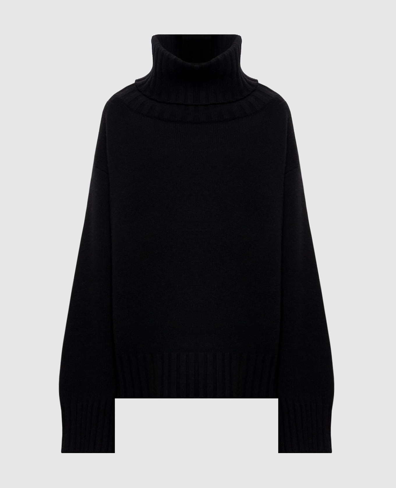 Black sweater with wool