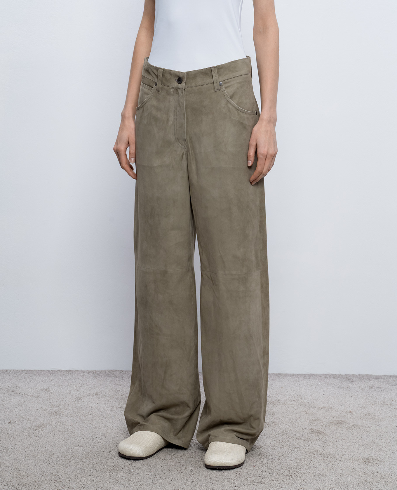 

Khaki suede pants Brunello Cucinelli