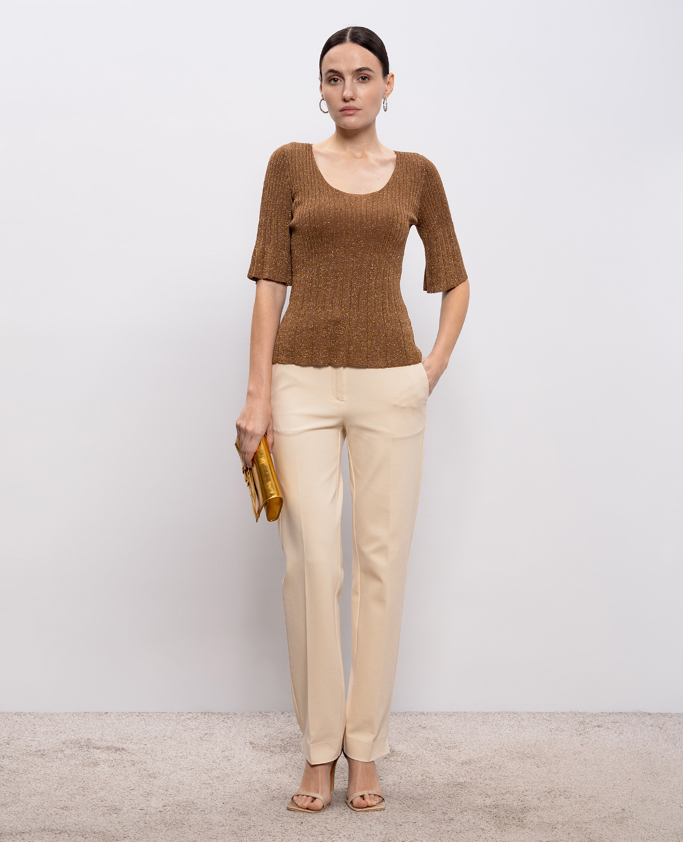 

Brown top with lurex Twinset