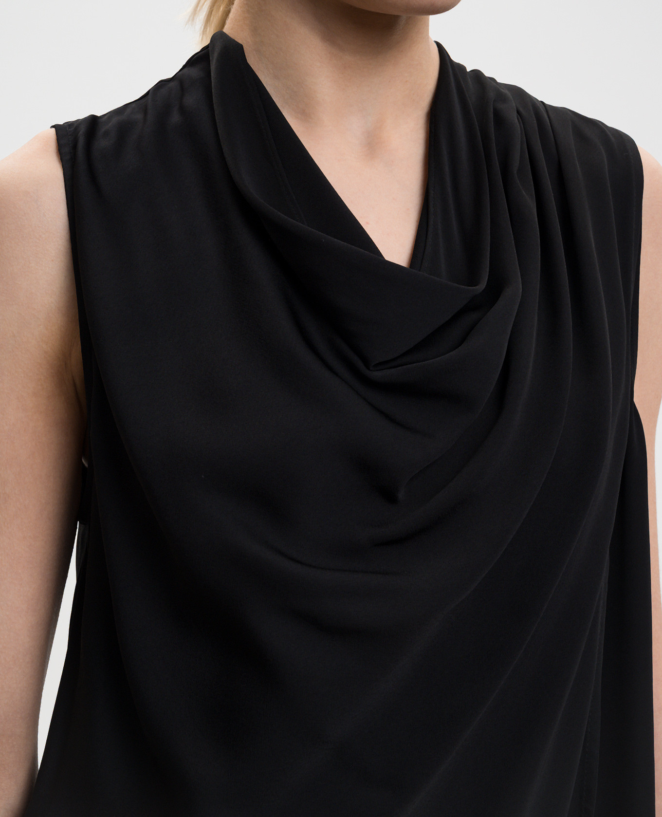 Black top with drape Twinset 4