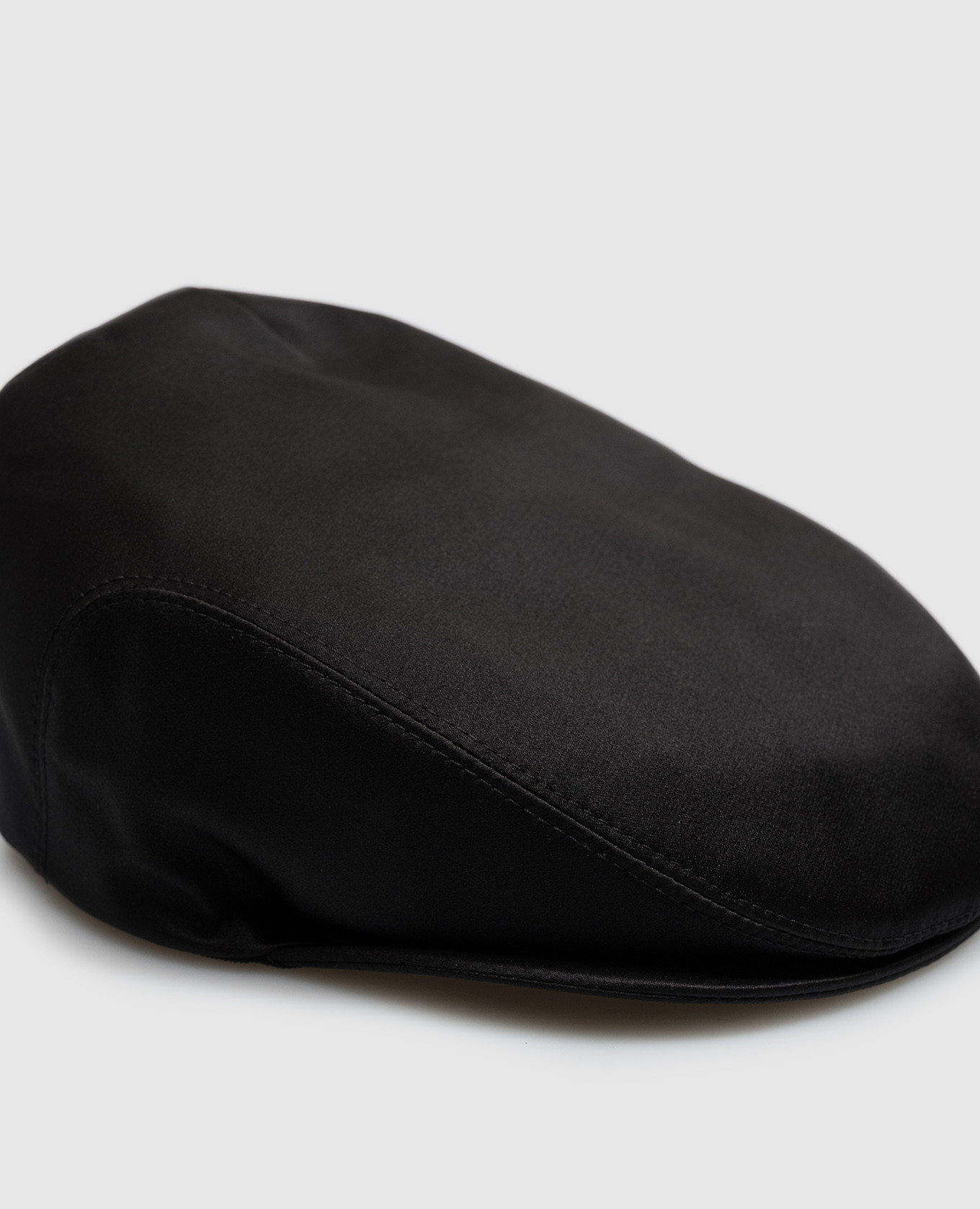 Black cap with silk Dolce&Gabbana 4