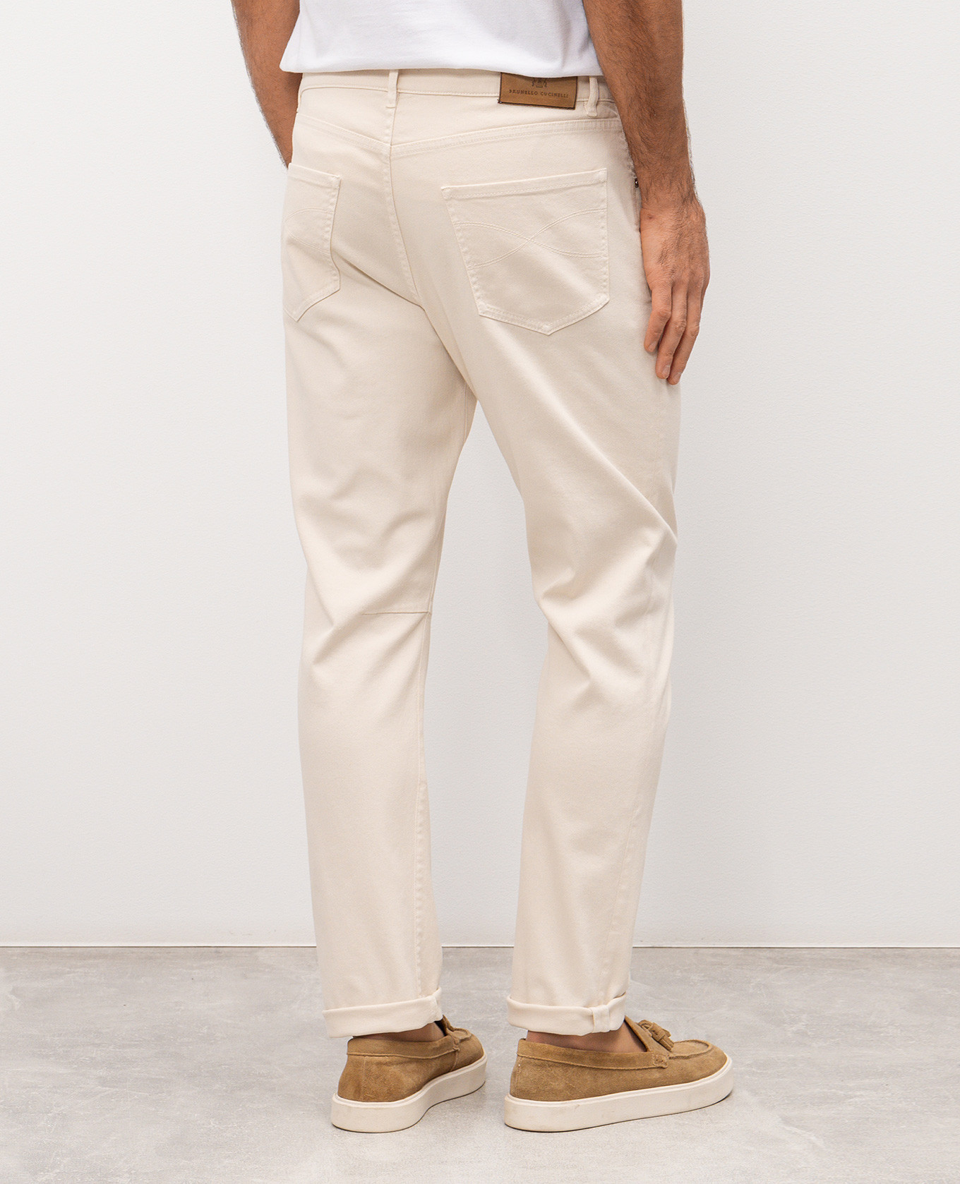 Beige jeans with logo patch Brunello Cucinelli 4