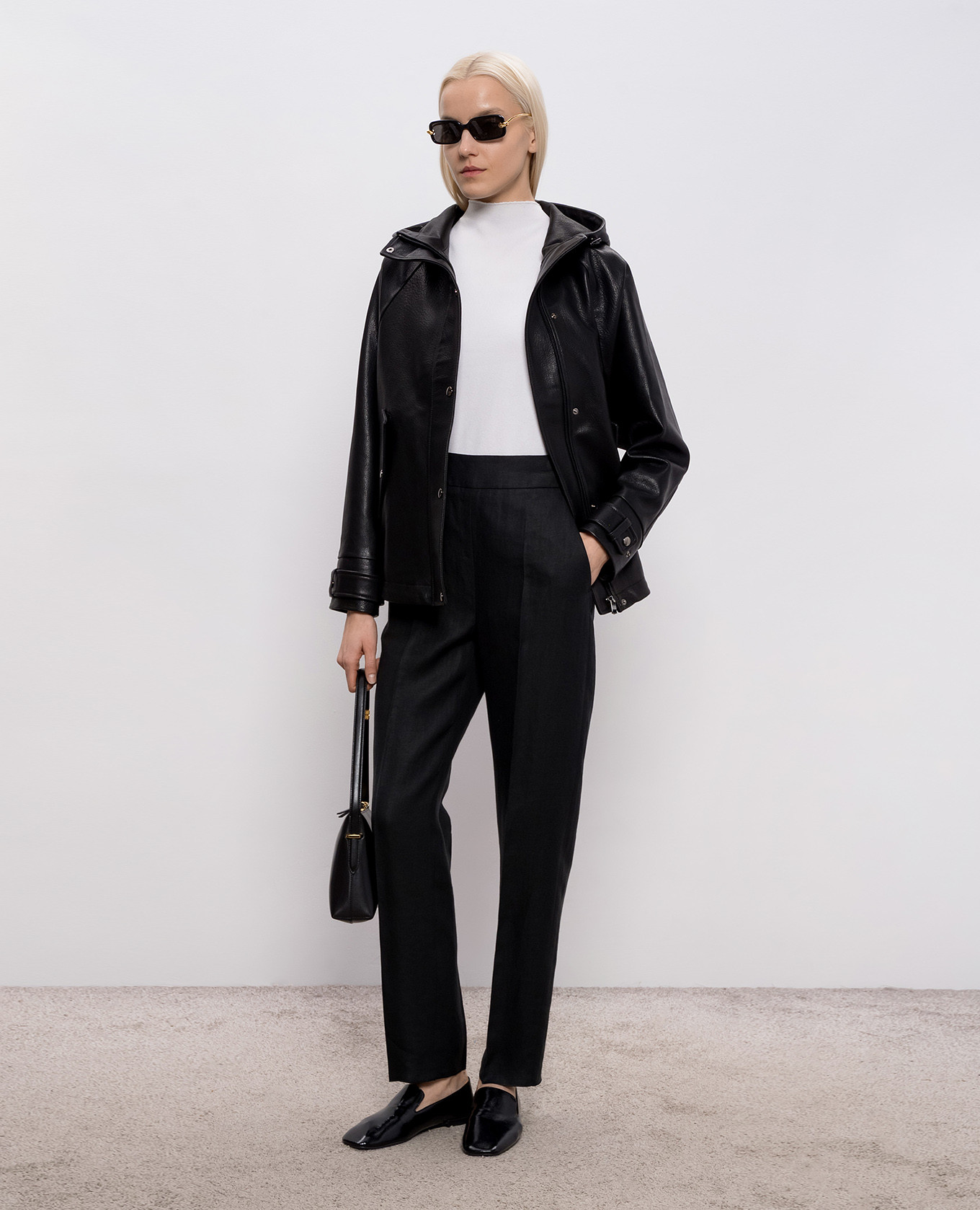 

Black linen pants Agnona