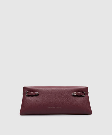 Clutch aus burgunderfarbenem Leder