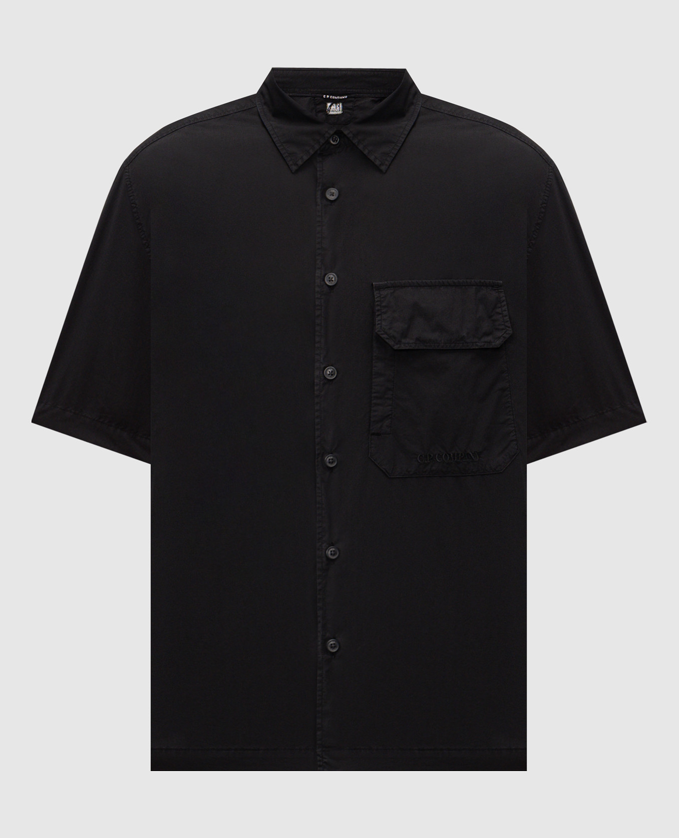 Black short-sleeved shirt