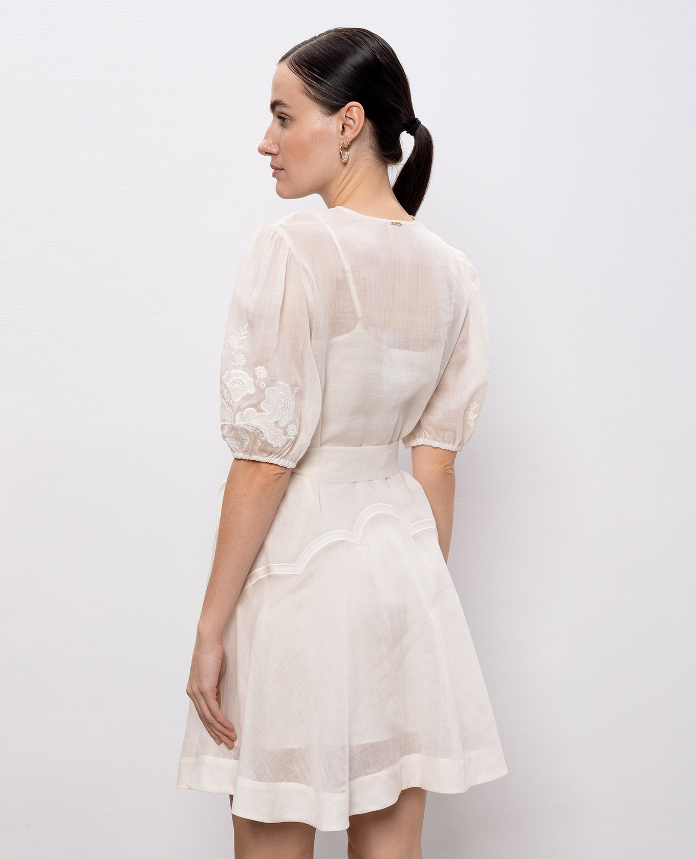 White dress with broderie embroidery Twinset 4