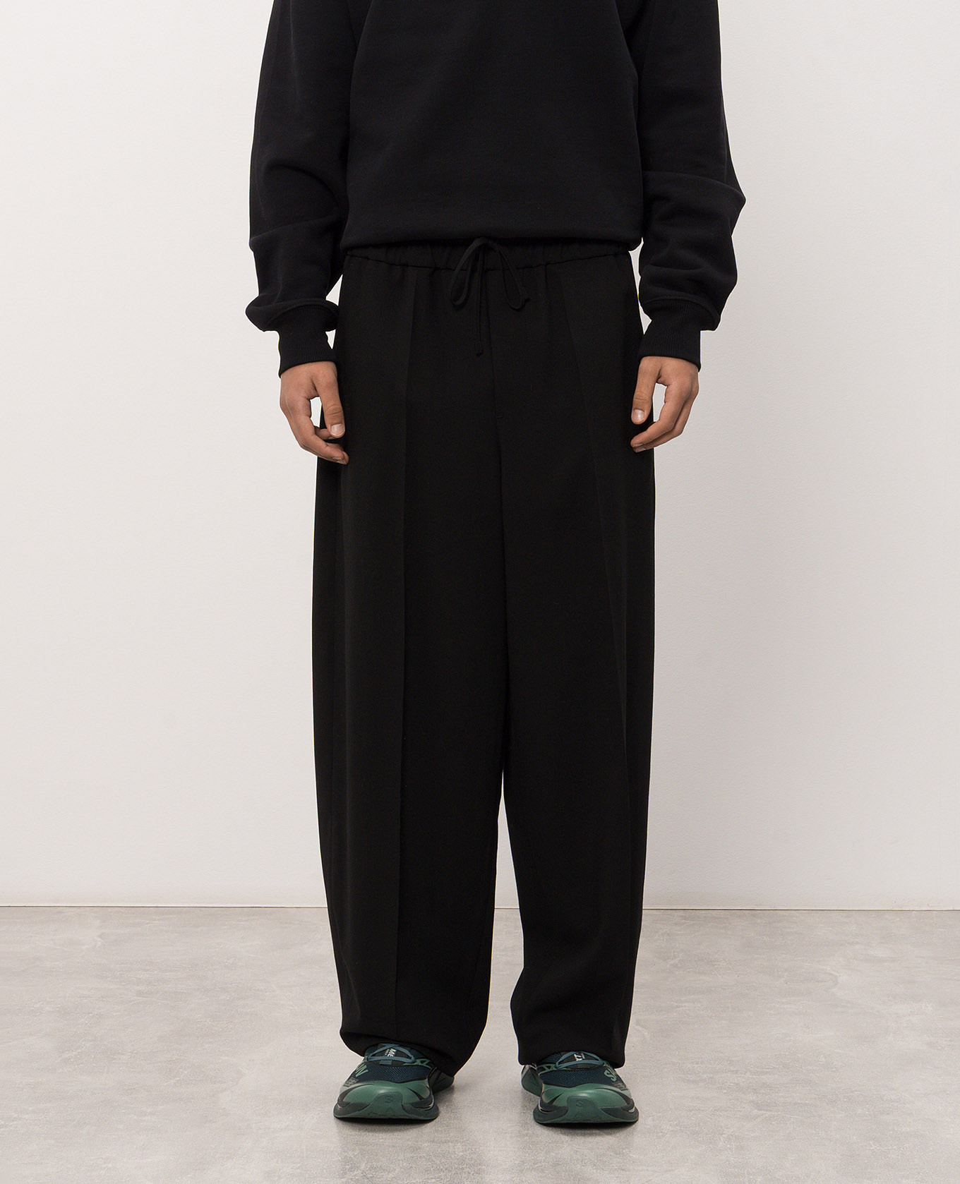 Black wool pants Ami Paris 3
