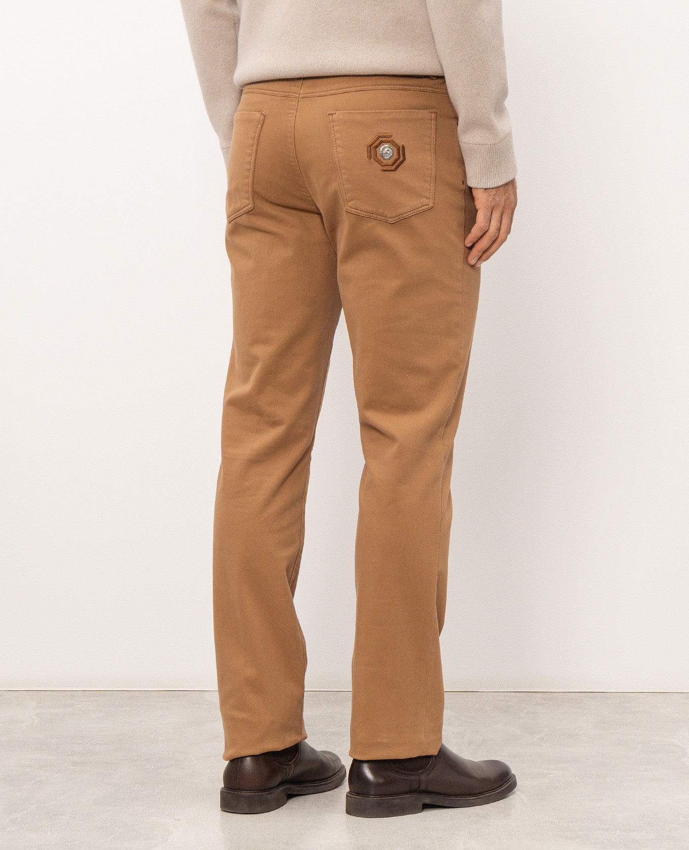 Brown pants with textured emblem Stefano Ricci 4