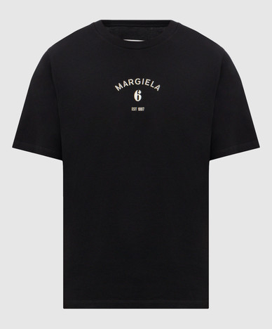 Black t-shirt with logo print