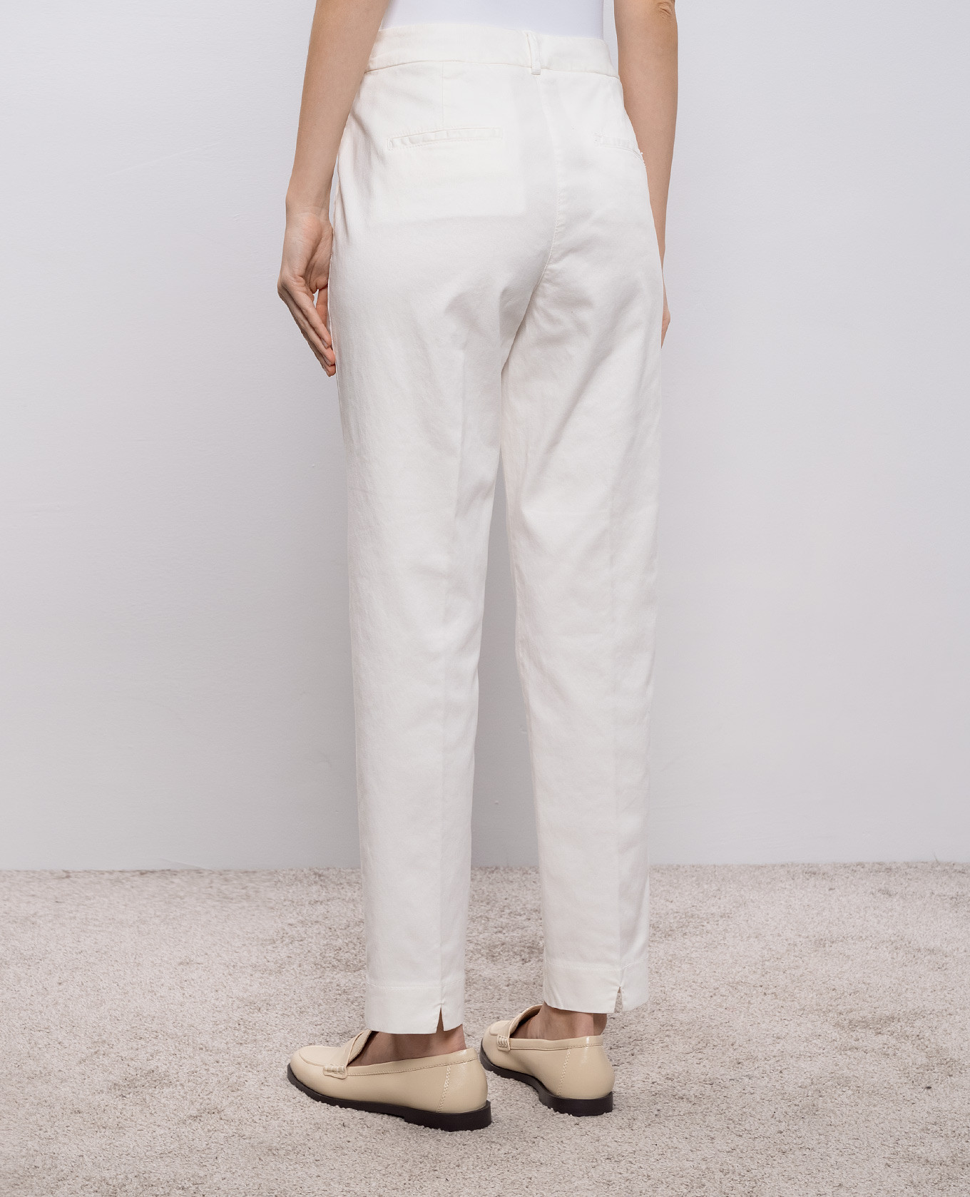 White pants Peserico 4