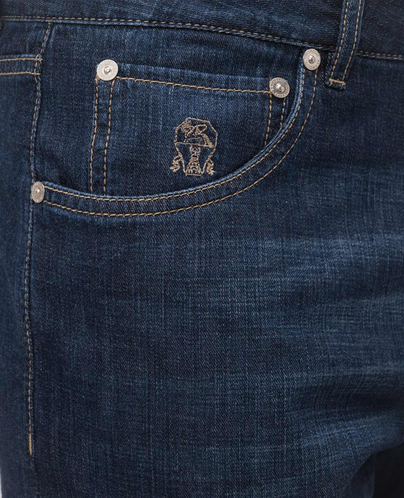 

Blue jeans with logo patch and emblem Brunello Cucinelli