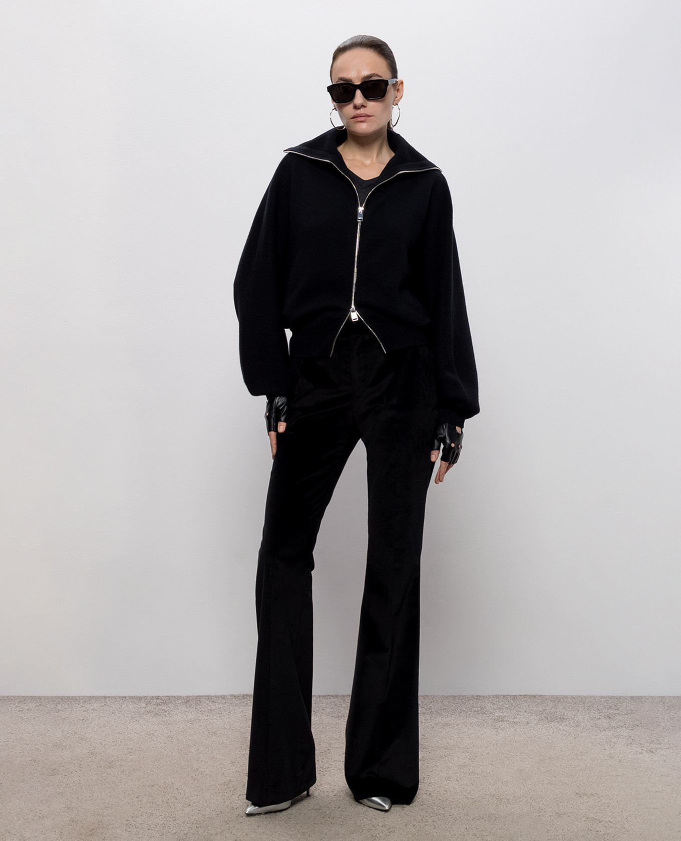 Black cashmere cardigan Jacob Lee 2