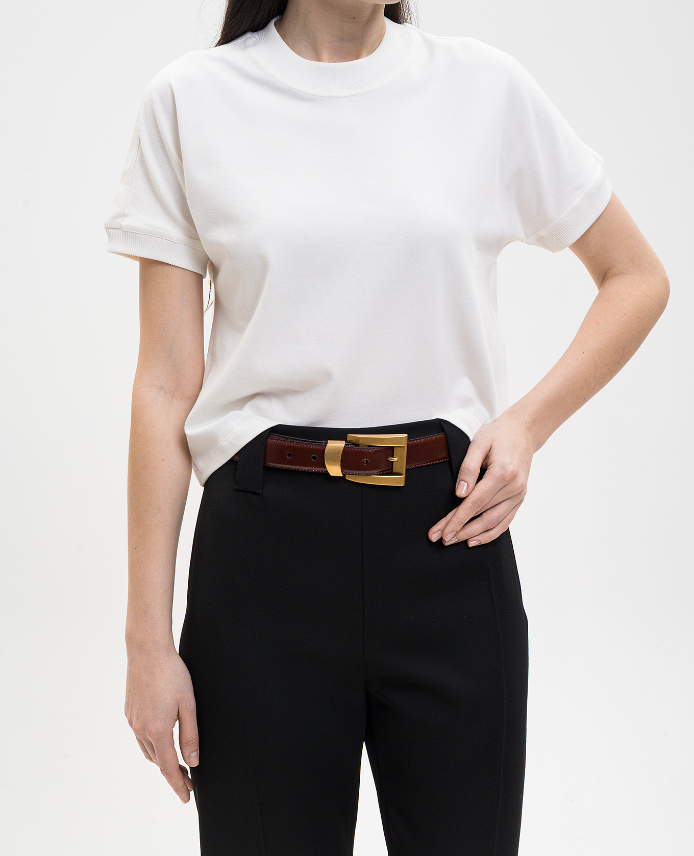 

Brown glossy leather belt with logo print Versace