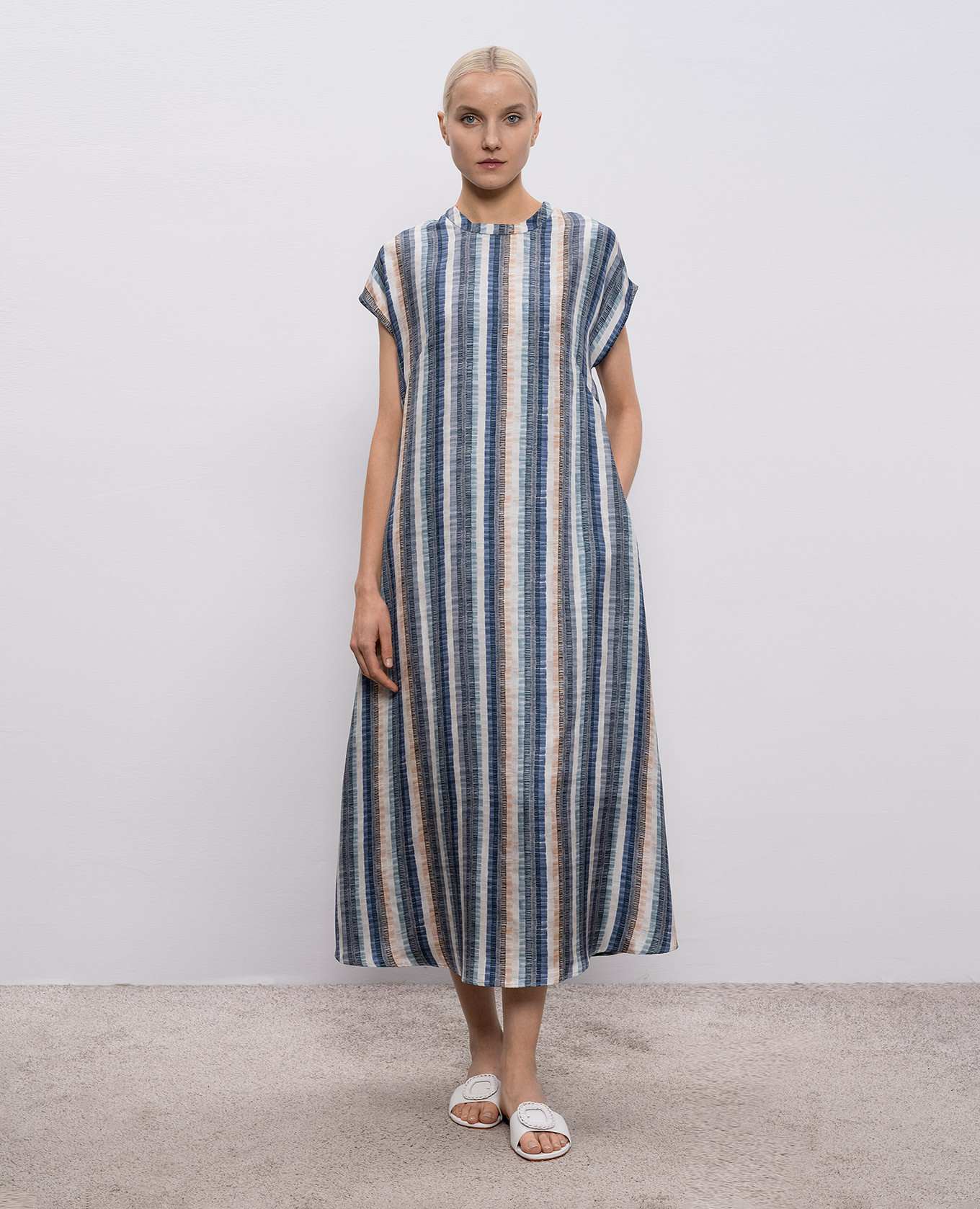 

Javier silk midi dress Momoni, Blue