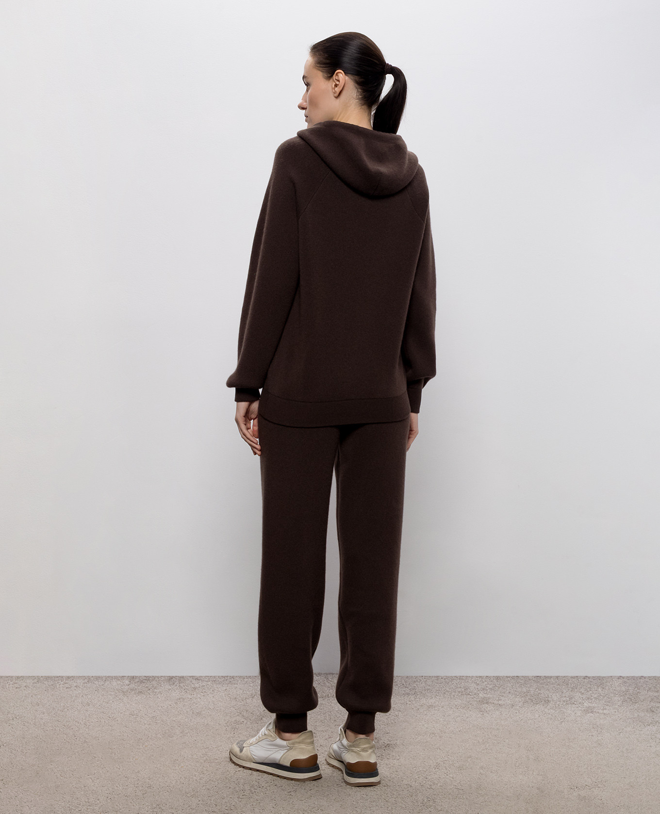 Brown tracksuit Babe Pay Pls 4