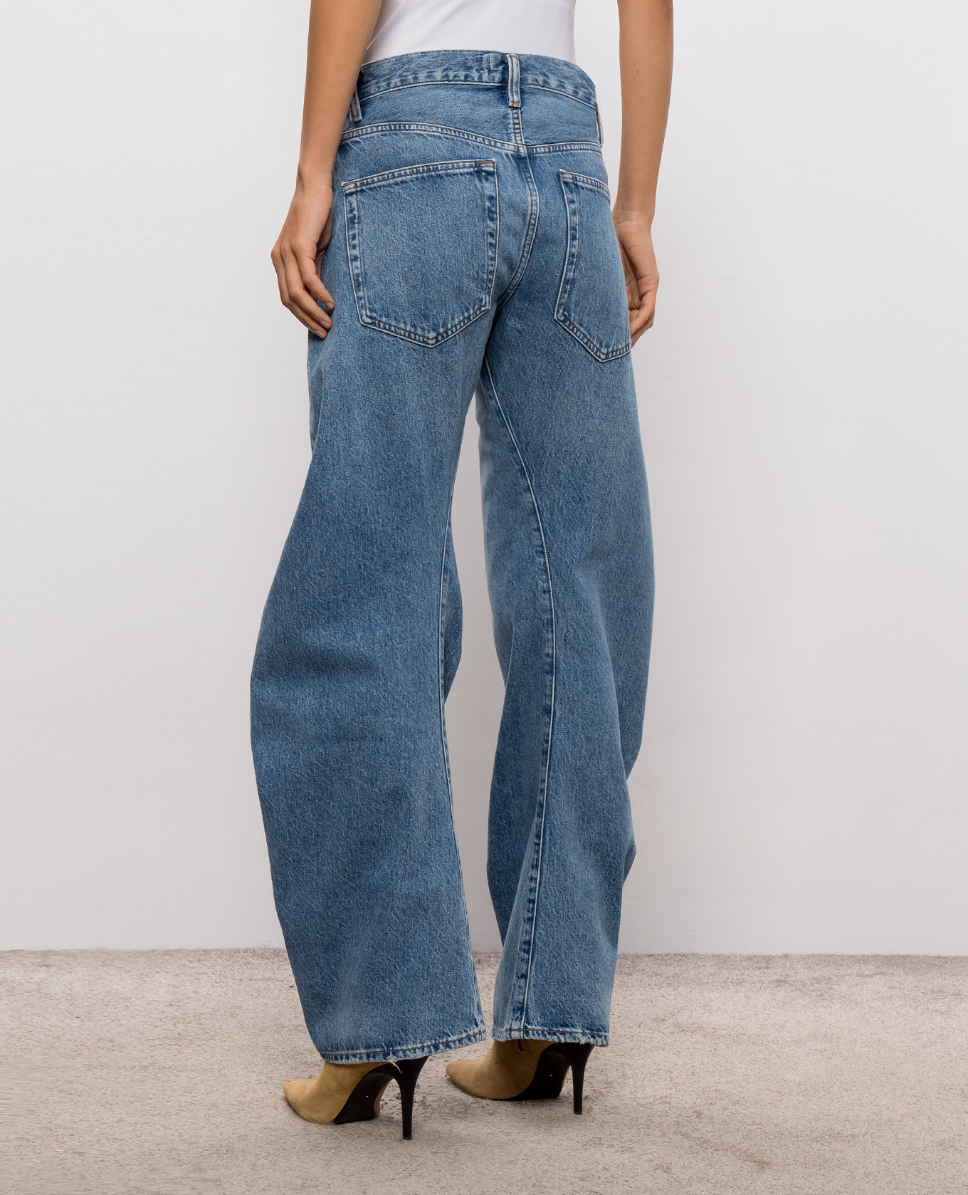 Blue jeans with a worn effect AGOLDE 4