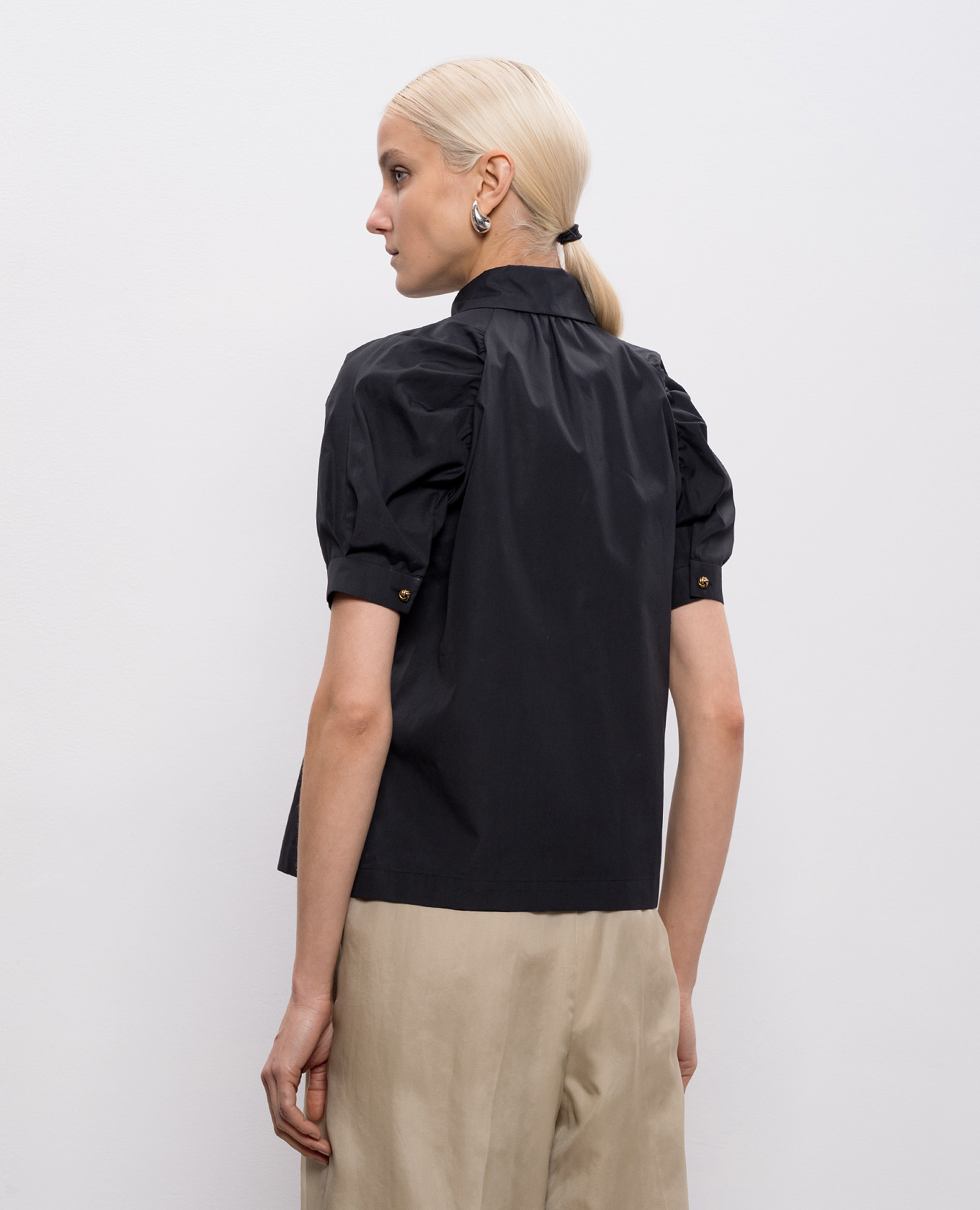 

Black blouse with short sleeves Max Mara