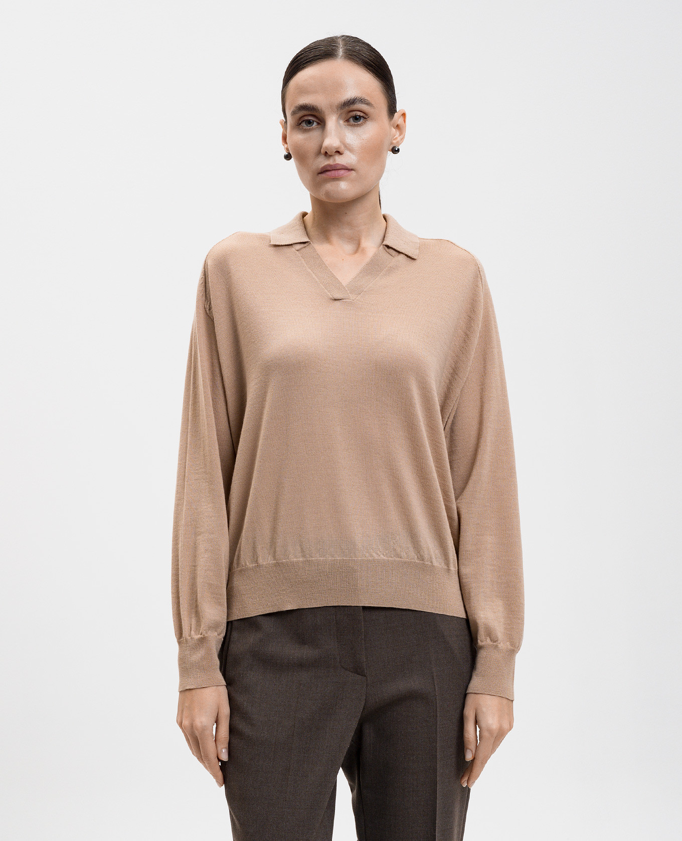 

Beige wool pullover with polo collar Peserico