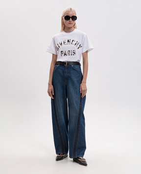 Givenchy White T-shirt with a patch BW70G83YV2
