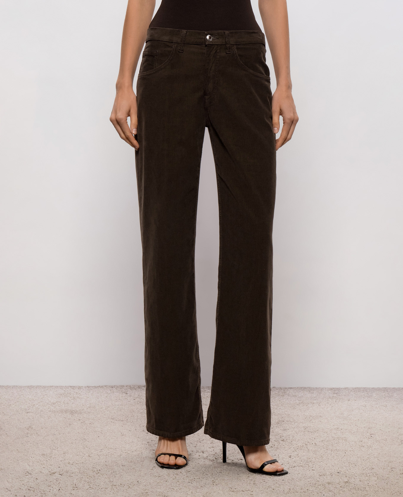 Jacklyn Gioie brown corduroy pants Dondup 3