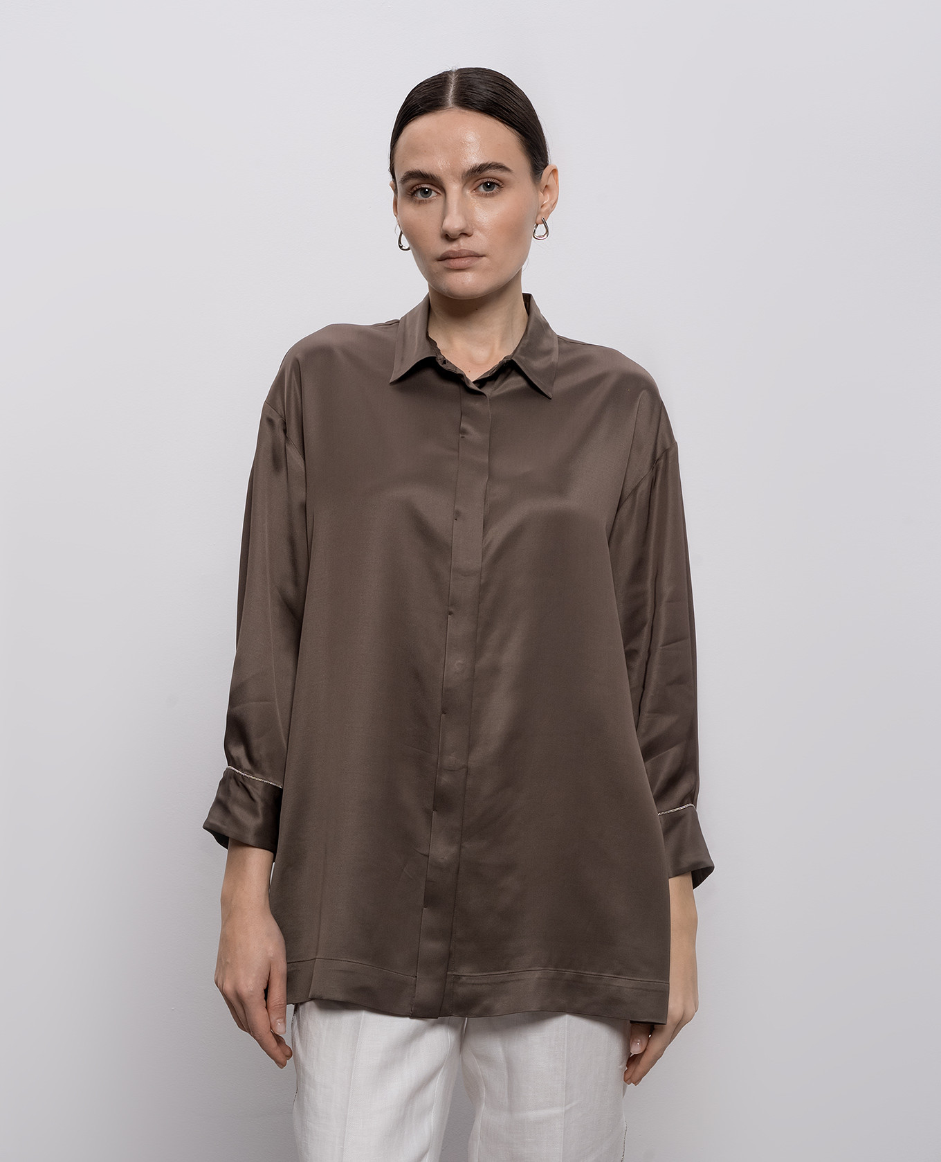 Brown blouse with monil chain Peserico 2