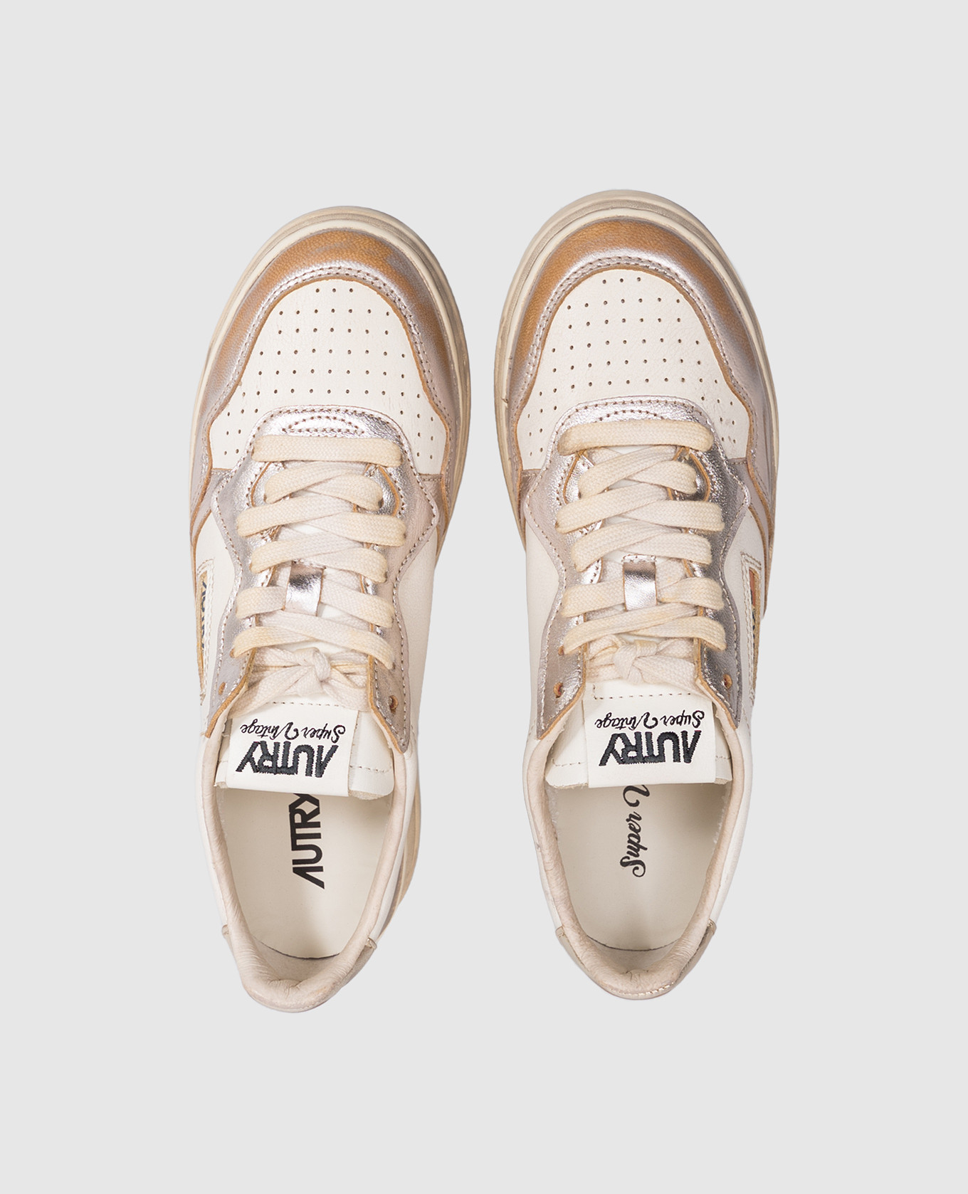 Medalist Super Vintage Ivory Leather Sneakers AUTRY 4