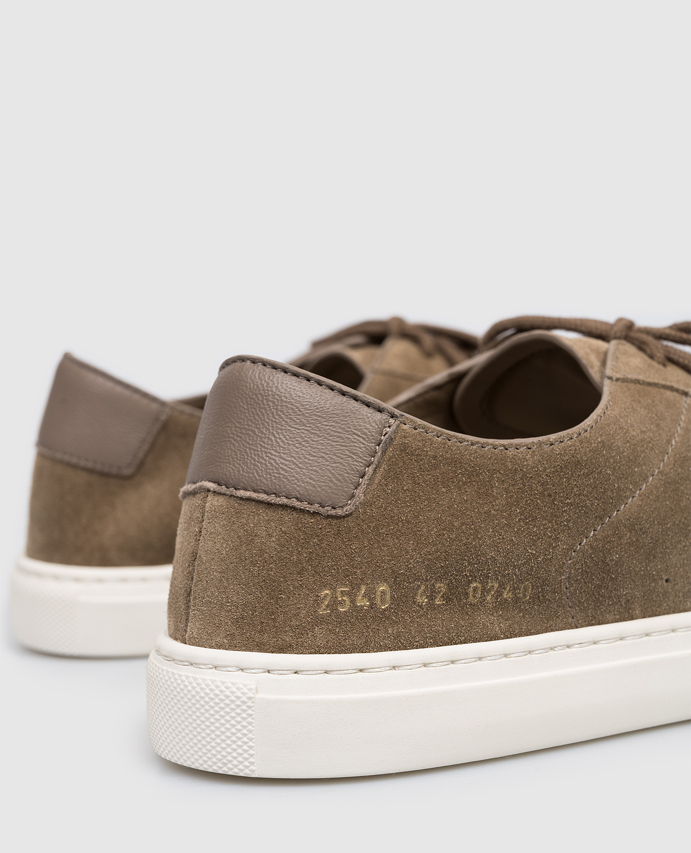 

Brown suede Bball sneakers Common Project