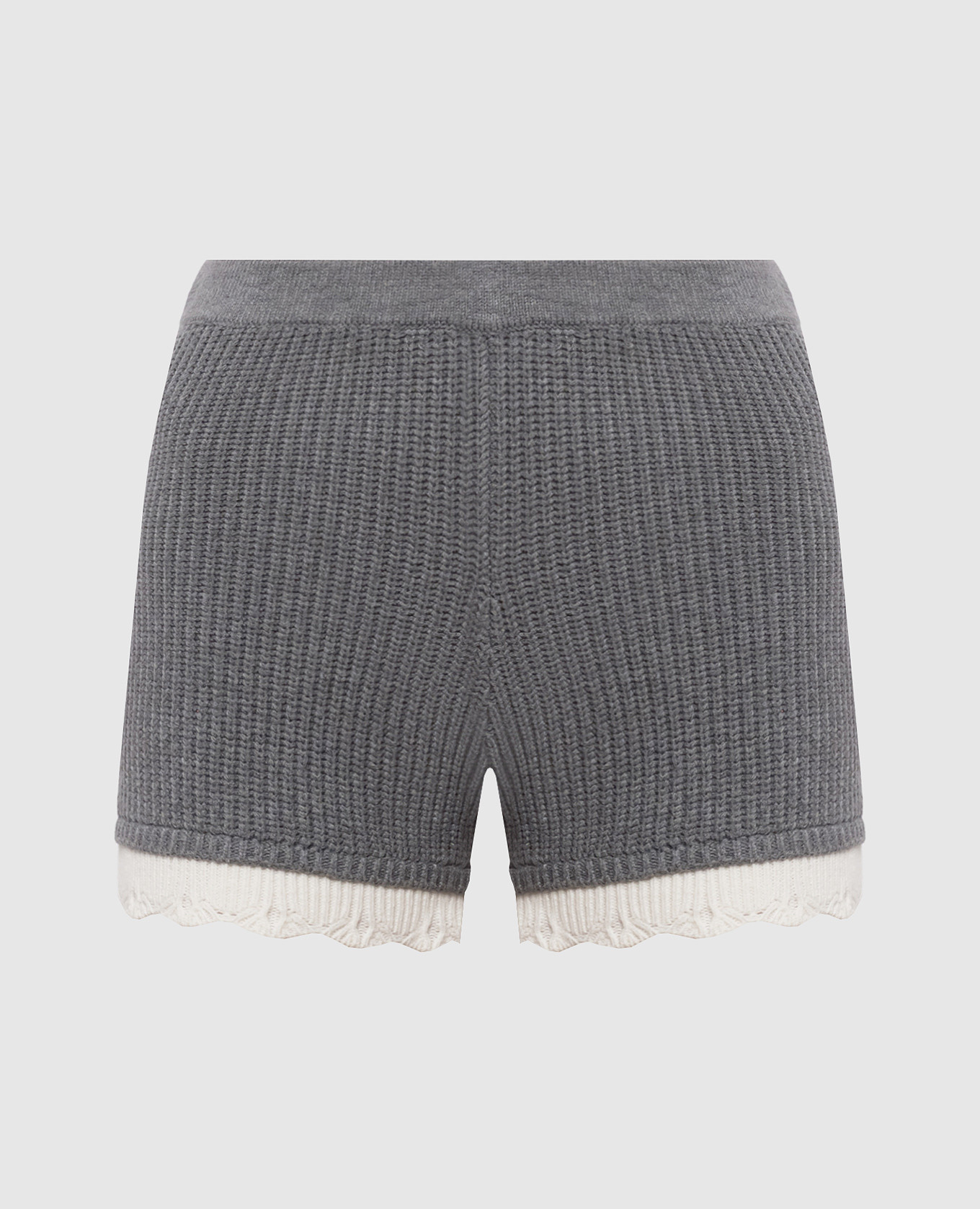 Grijze shorts van wol.