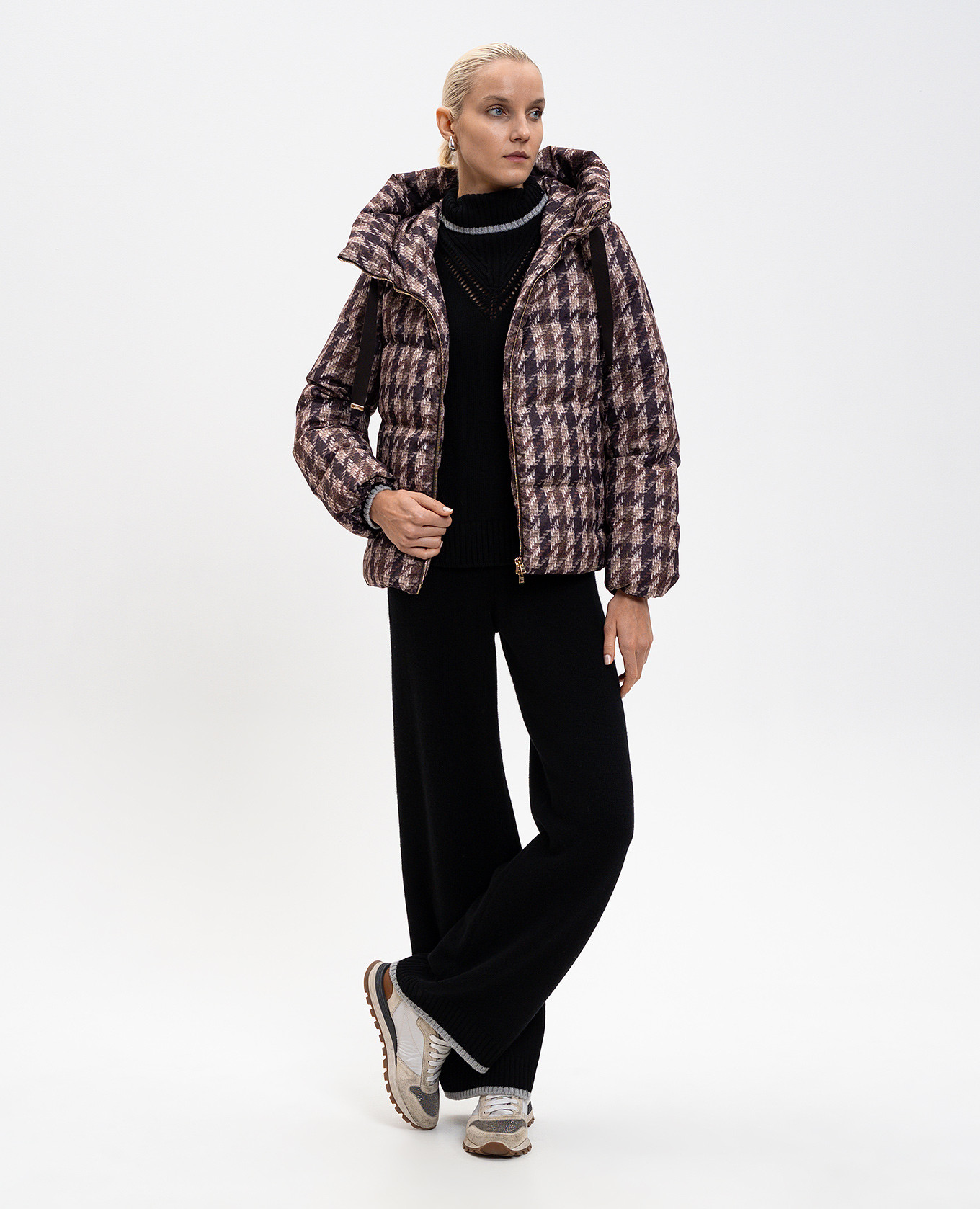 

Brown down jacket with logo pattern Herno