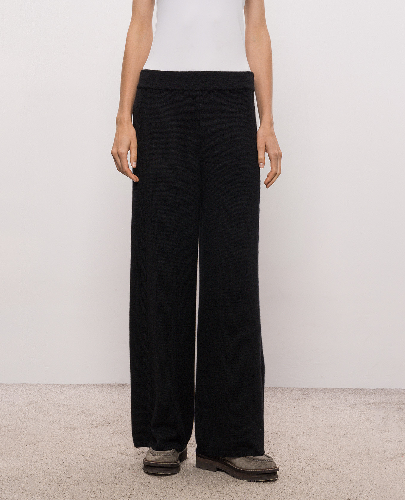 Black Olanda cashmere pants LISA YANG 3