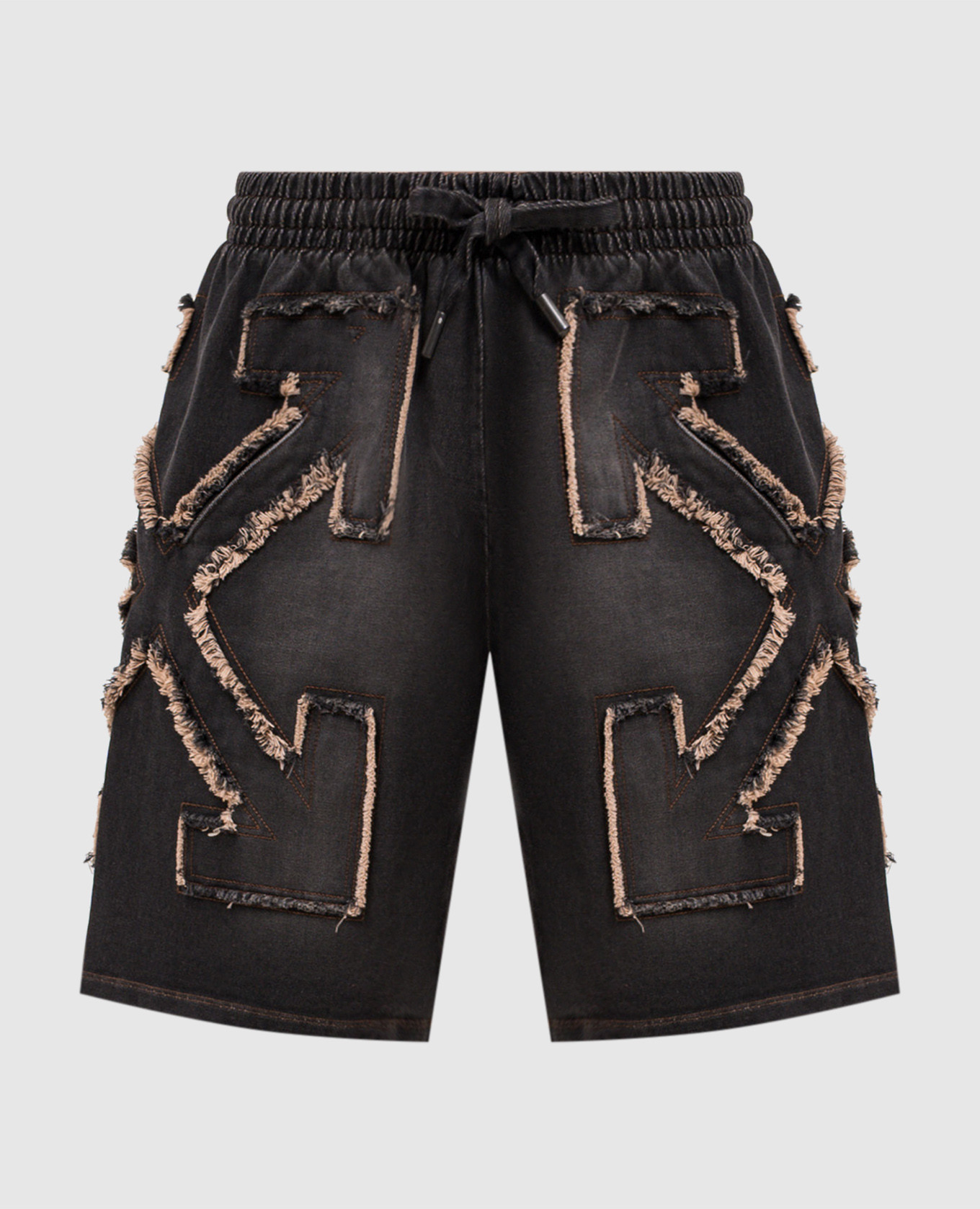 Grey shorts with logo patch