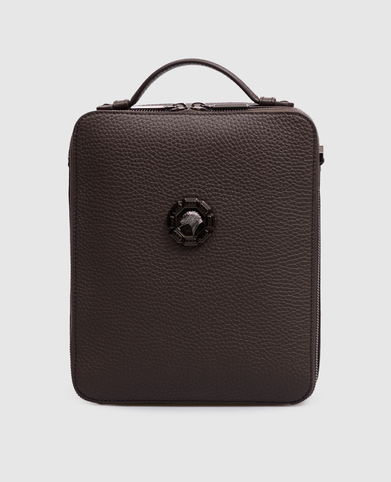 Brown leather bag with emblem